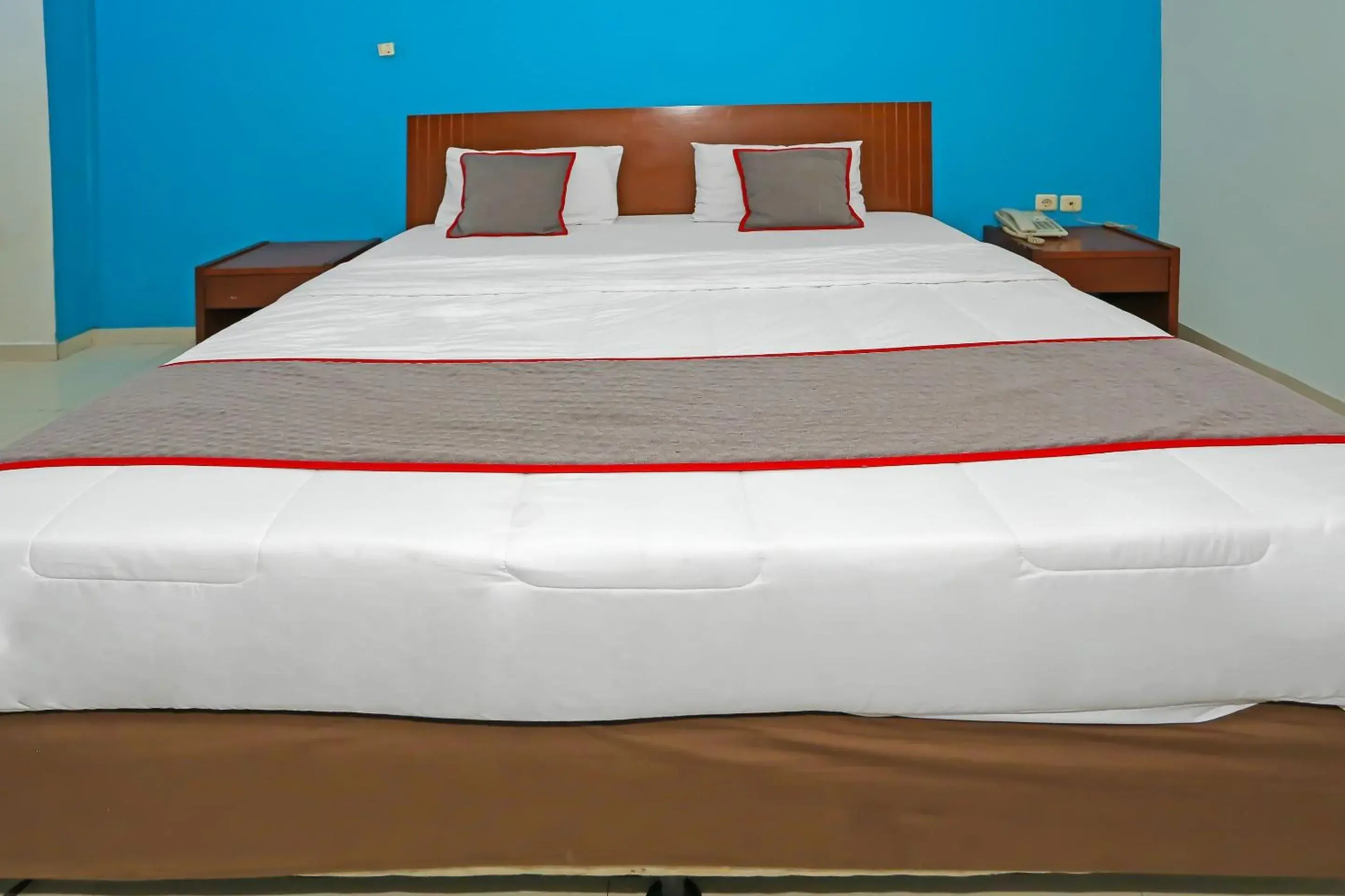 Bedroom, Bed in Townhouse OAK Hotel Fiducia Pasar Minggu Bedroom, Bed in Townhouse OAK Hotel Fiducia Pasar Minggu