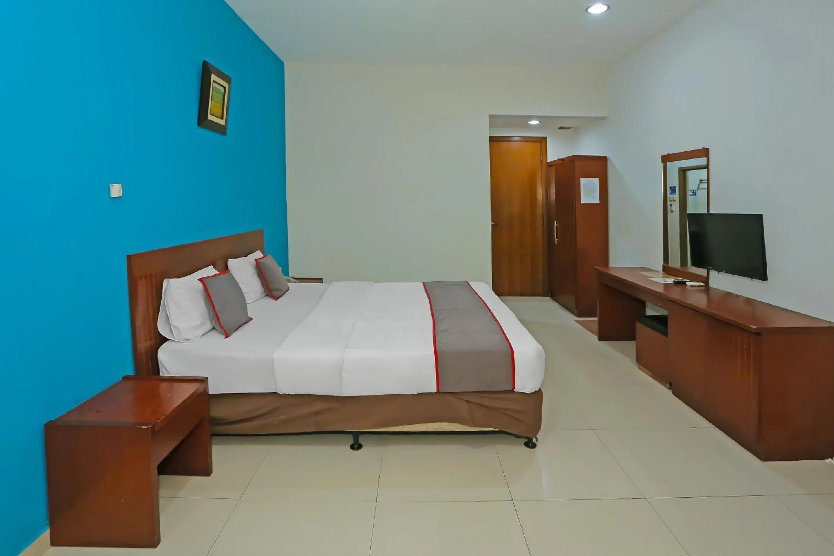 Bedroom, Bed in Townhouse OAK Hotel Fiducia Pasar Minggu Bedroom, Bed in Townhouse OAK Hotel Fiducia Pasar Minggu