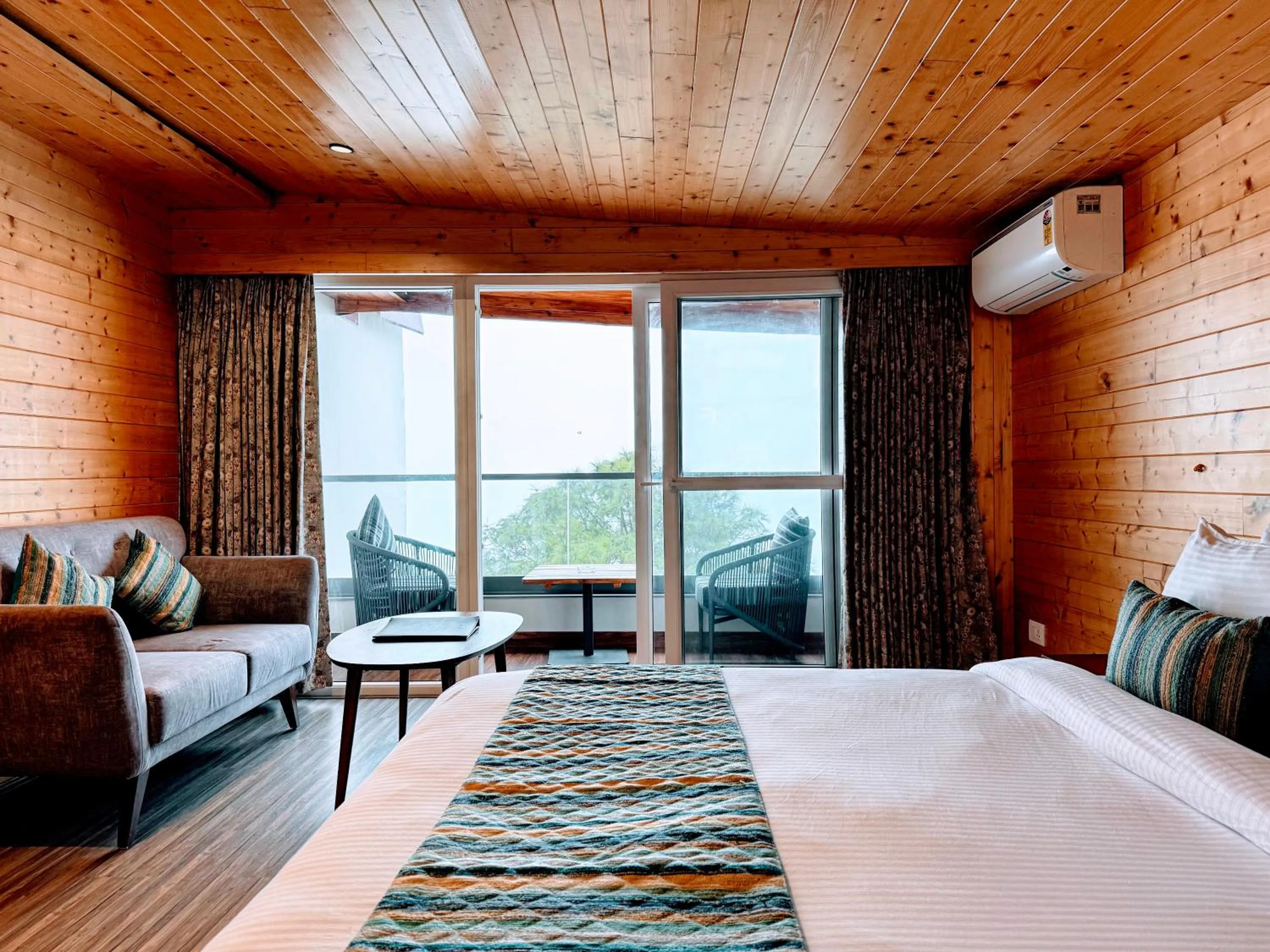 View (from property/room), Bed in OREN Kasauli