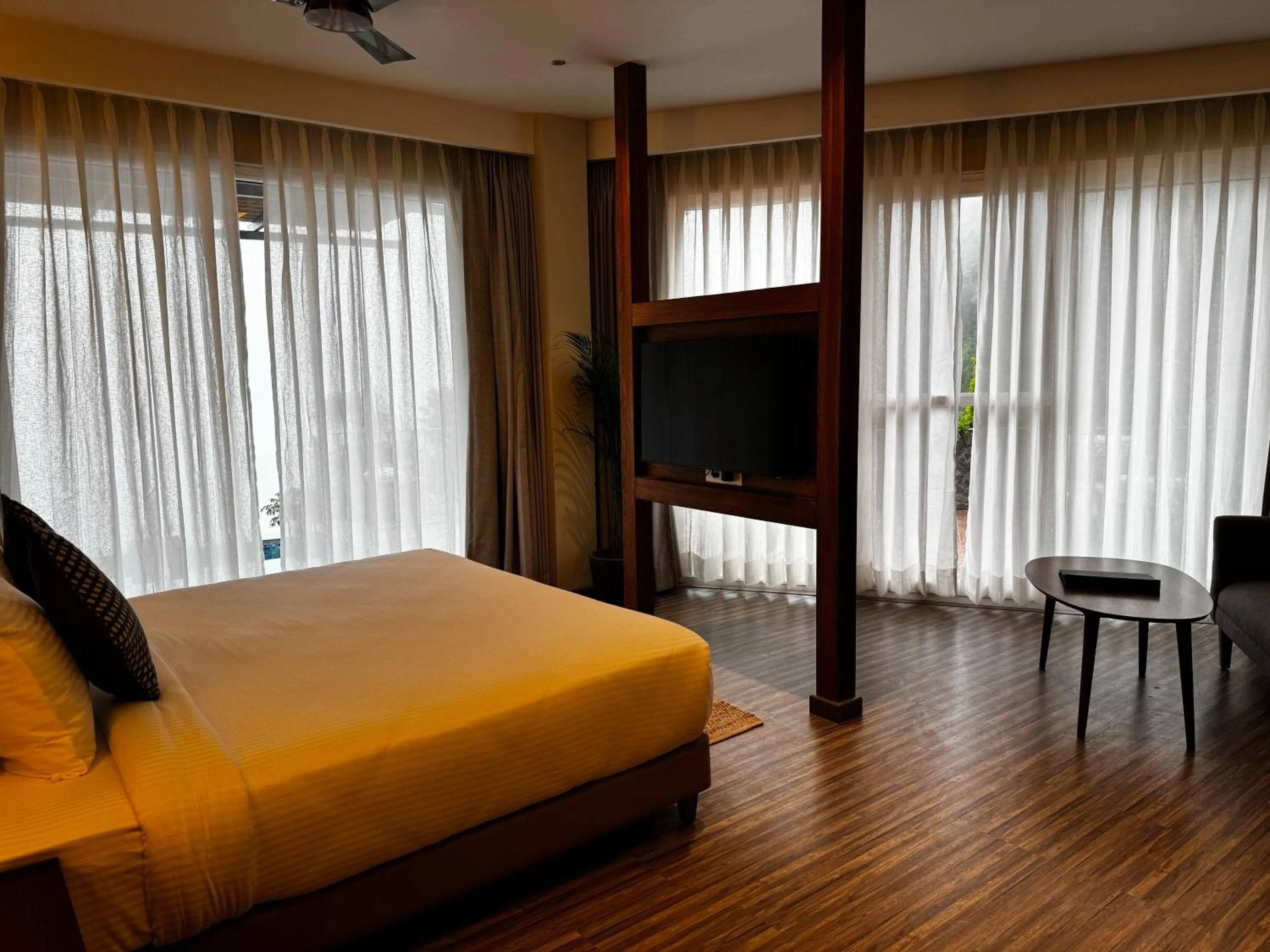 Bedroom, Bed in OREN Kasauli