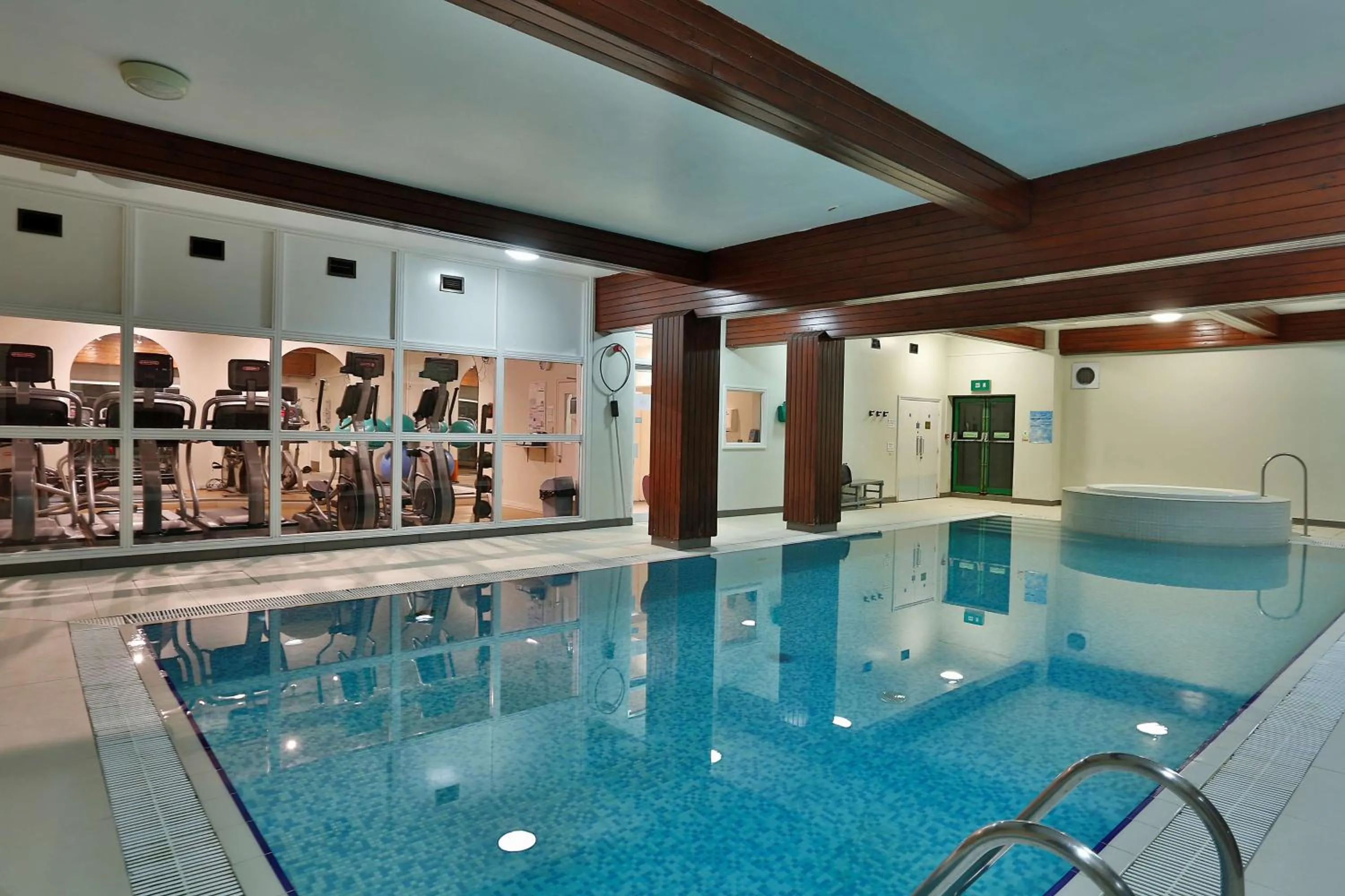 Activities, Swimming Pool in Best Western Buckingham Hotel