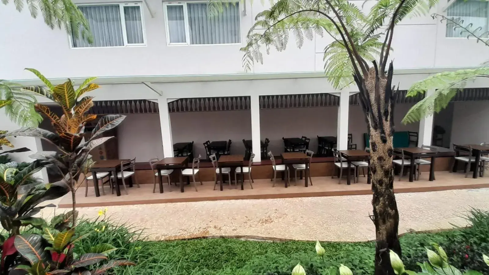 Restaurant/places to eat in In Villa Garden Resort Restaurant/places to eat in In Villa Garden Resort