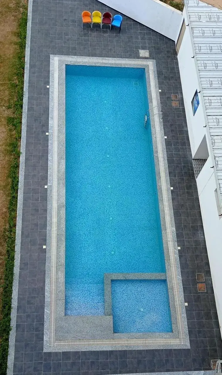 Swimming pool in Hotel Shubh Vilas Swimming pool in Hotel Shubh Vilas