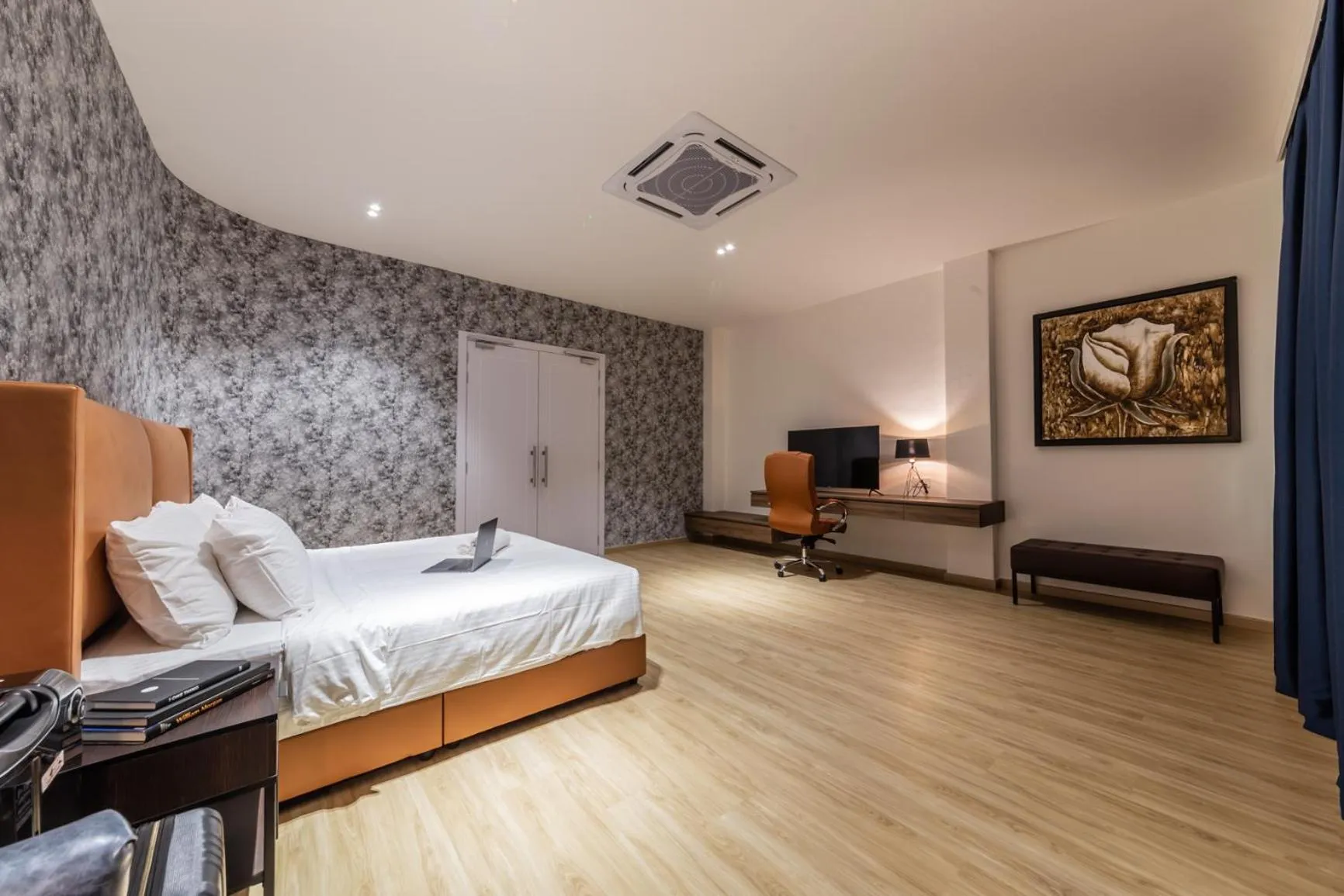 Bed in Bluewaters Staycate