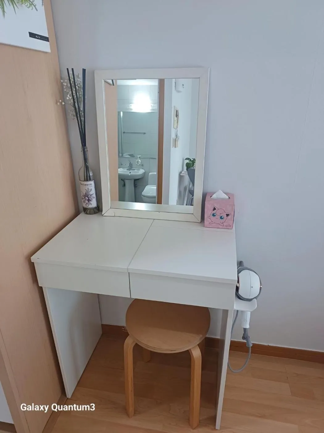 Hongdae Guesthouse 1min from Hongik Uni station Exit #1