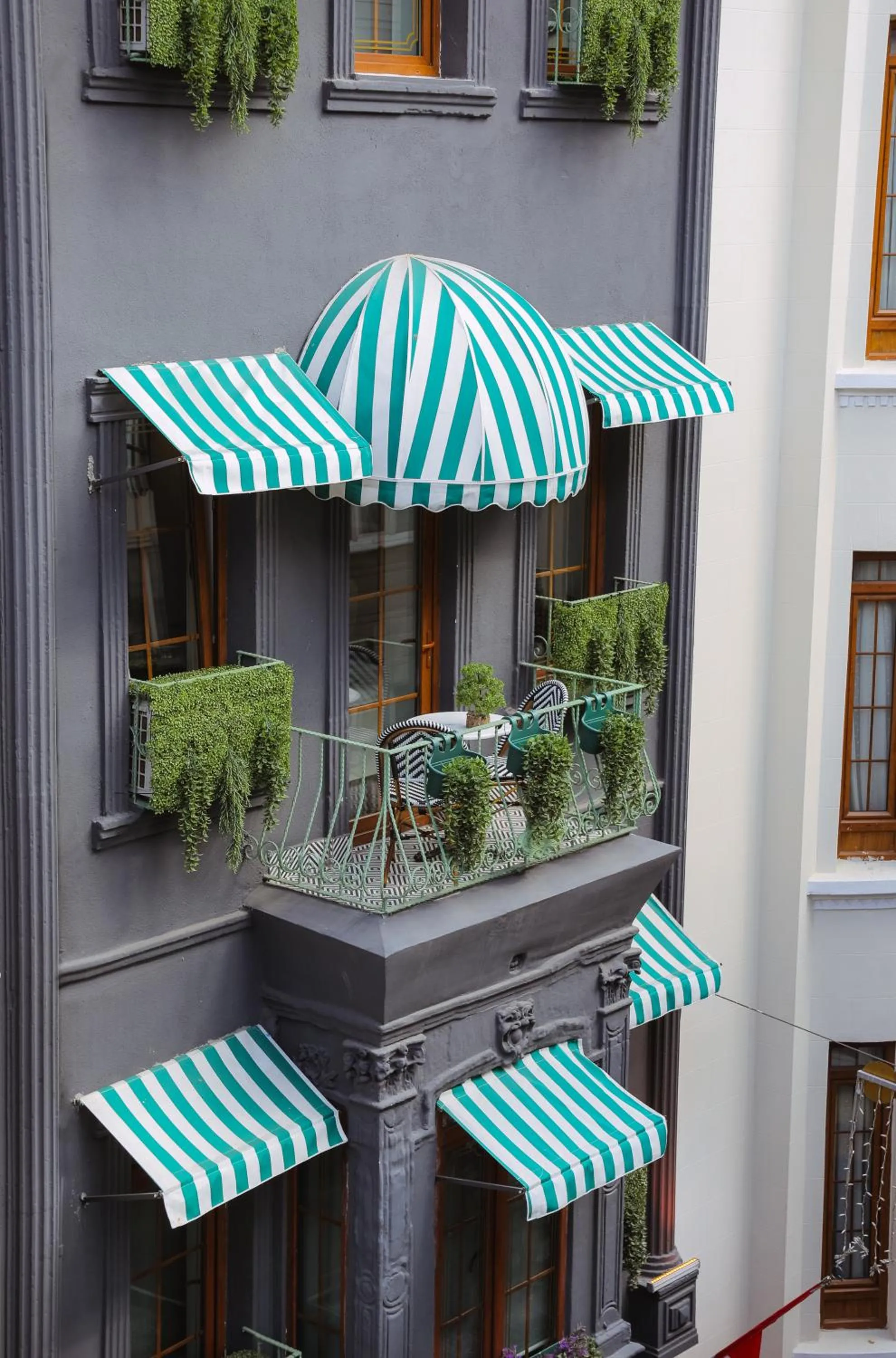 Property building in Istiklal Street Taksim House Yamalya Hotel