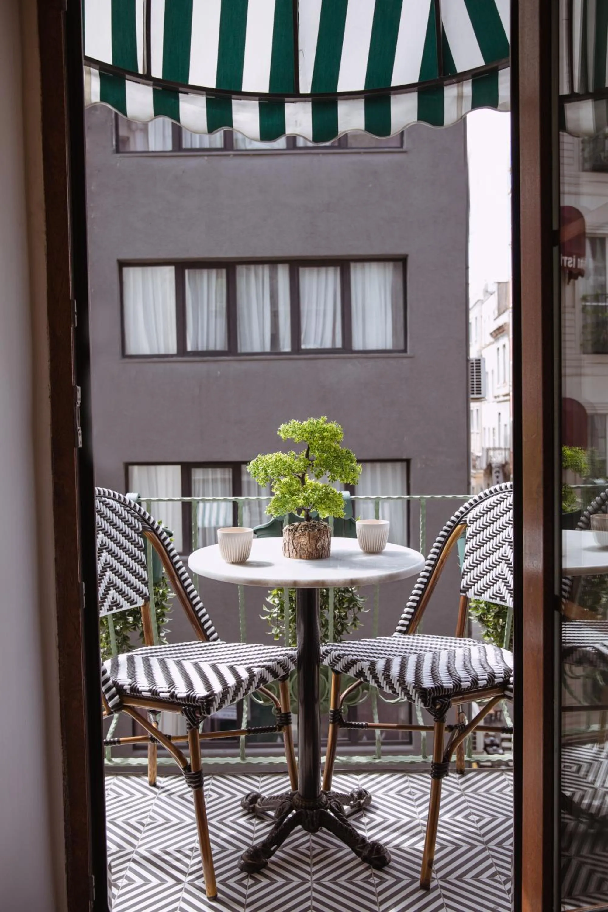 Patio in Istiklal Street Taksim House Yamalya Hotel