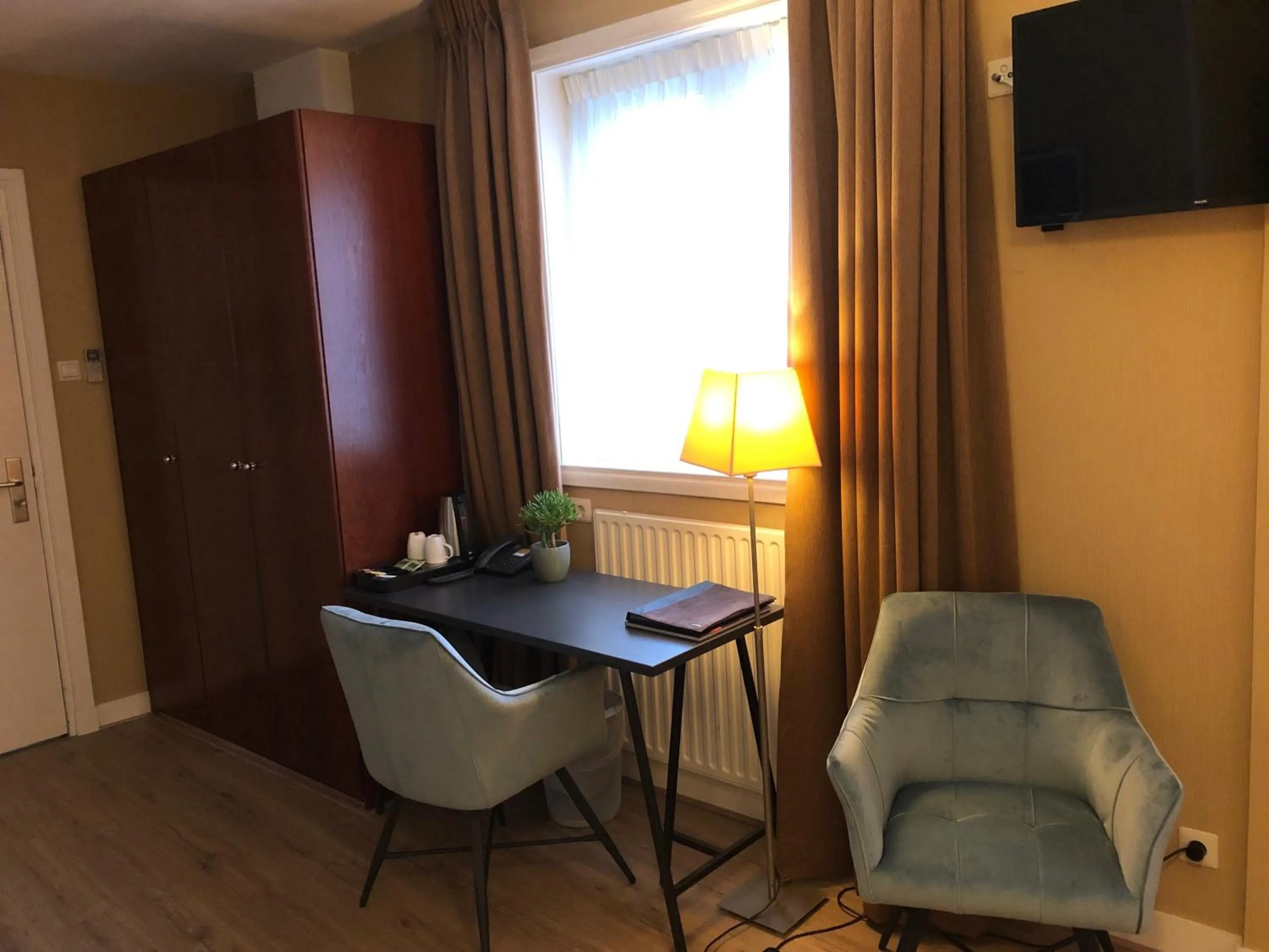 Seating area in Hotel Johannes Vermeer Delft