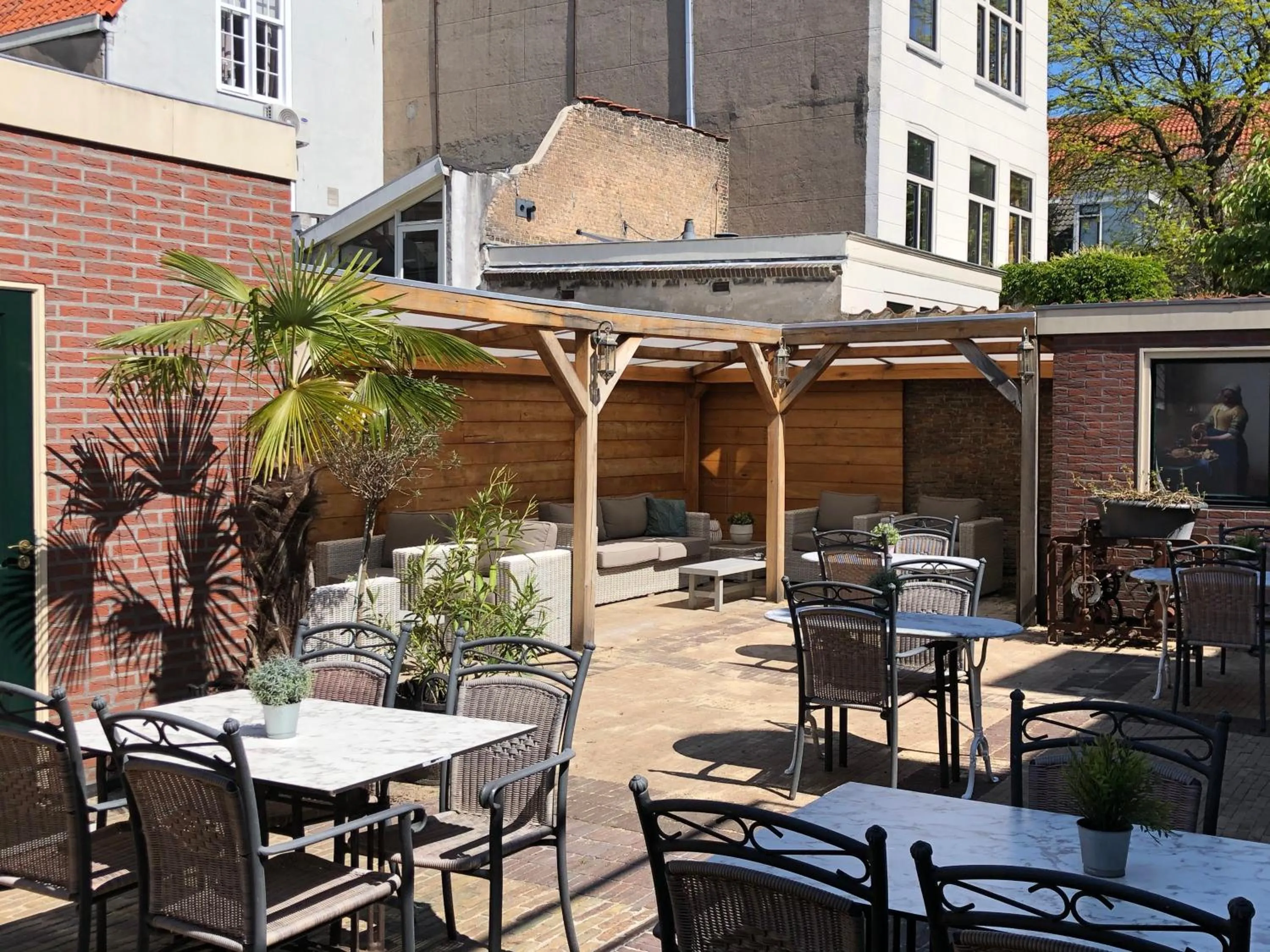 Patio in Hotel Johannes Vermeer Delft