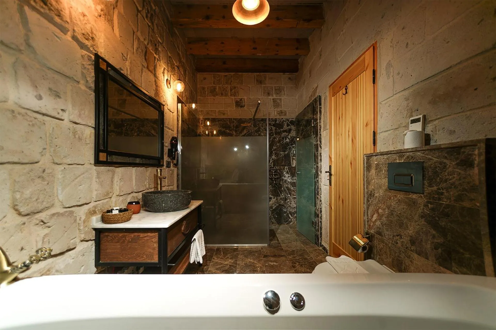 Bathroom in Caverna Hotel Premium Caves