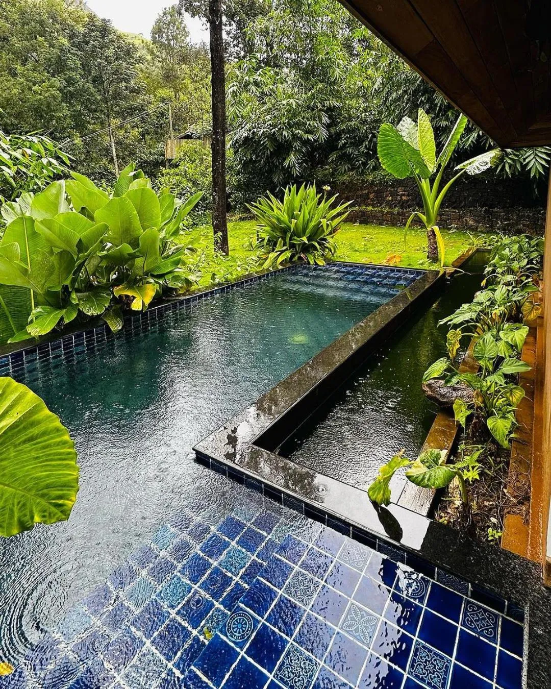 Swimming pool in Aramb Boutique Resort