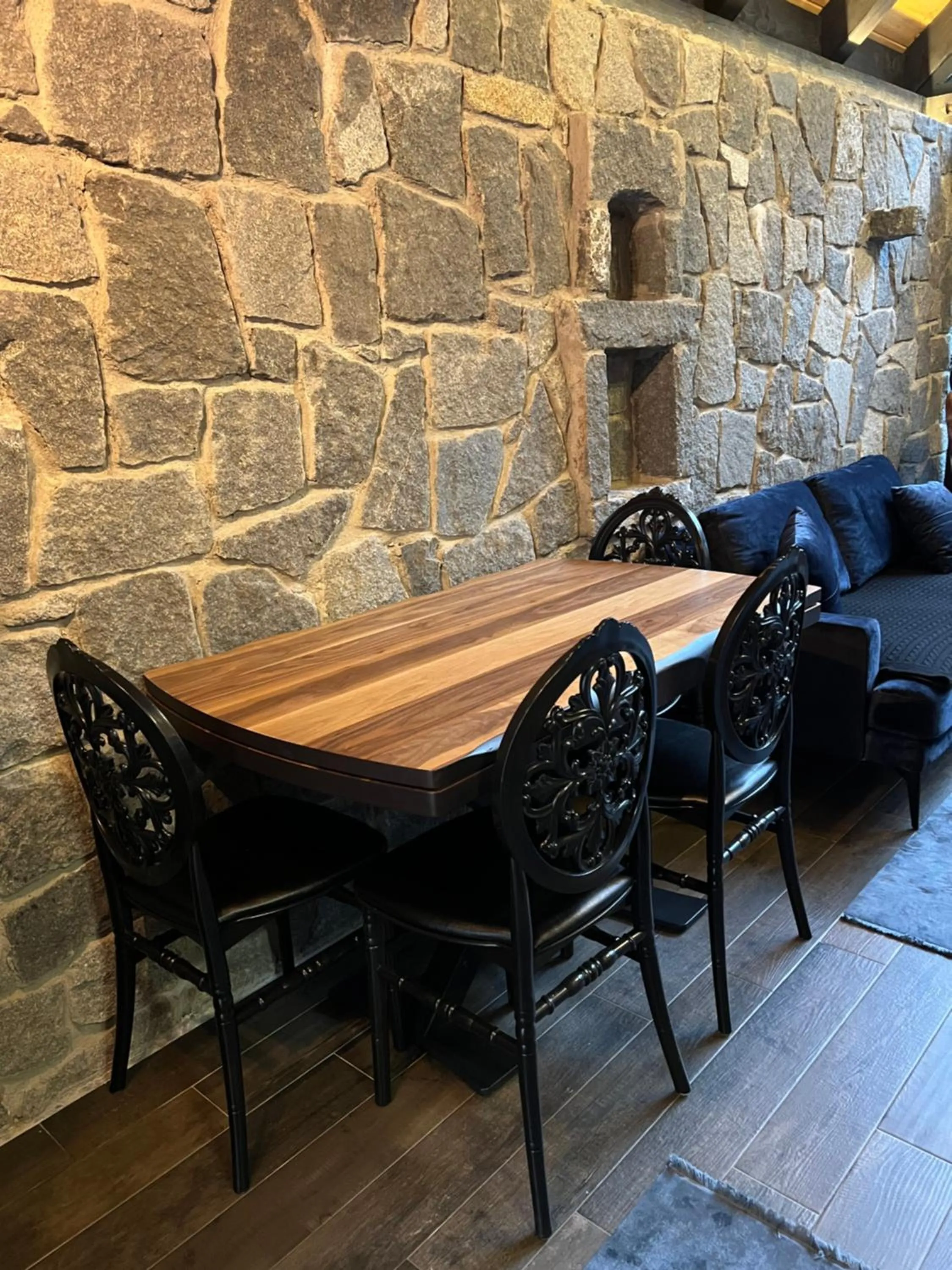 Living room in AYDER VANAK STONE SUİTES