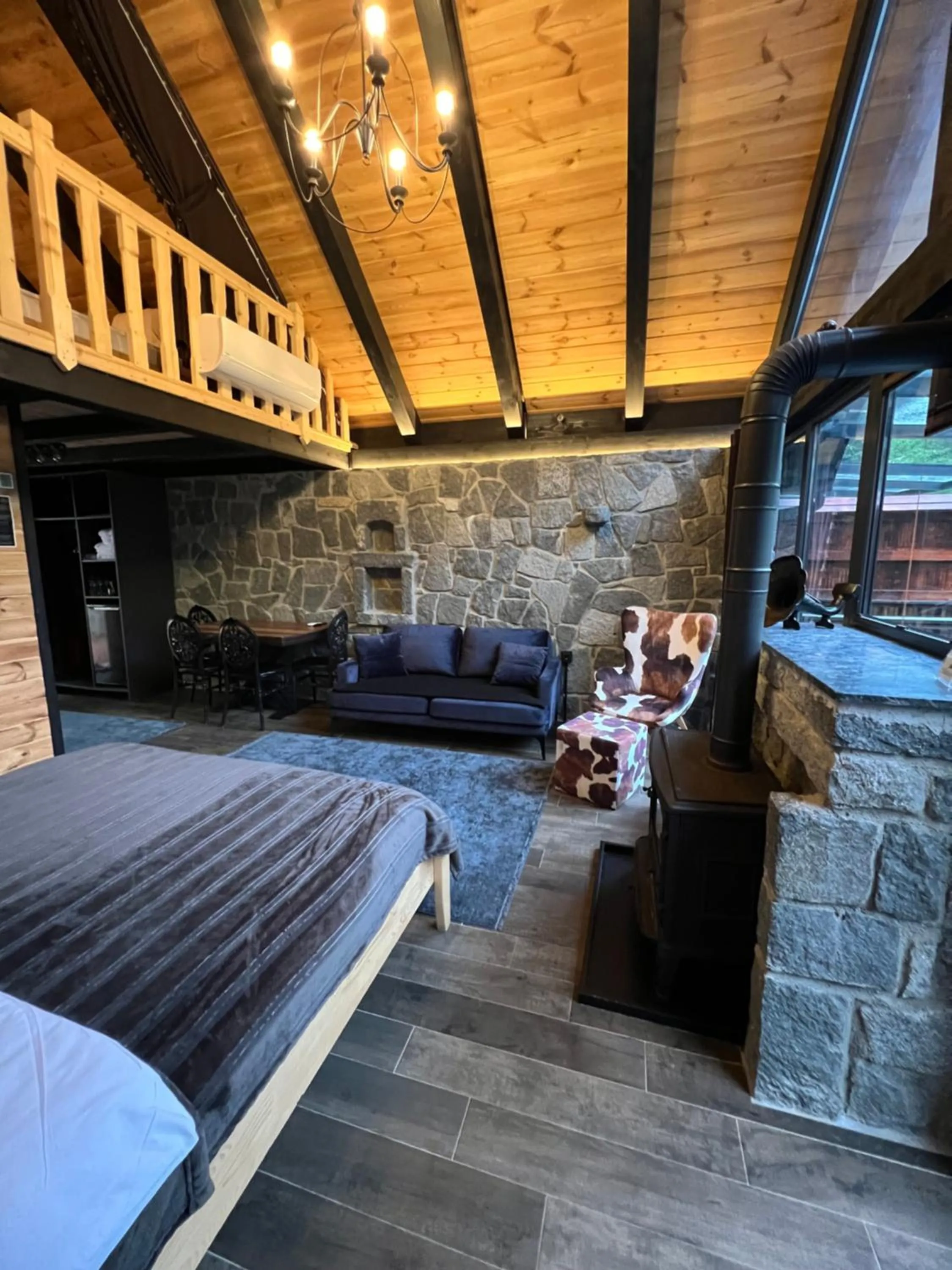 Bed in AYDER VANAK STONE SUİTES