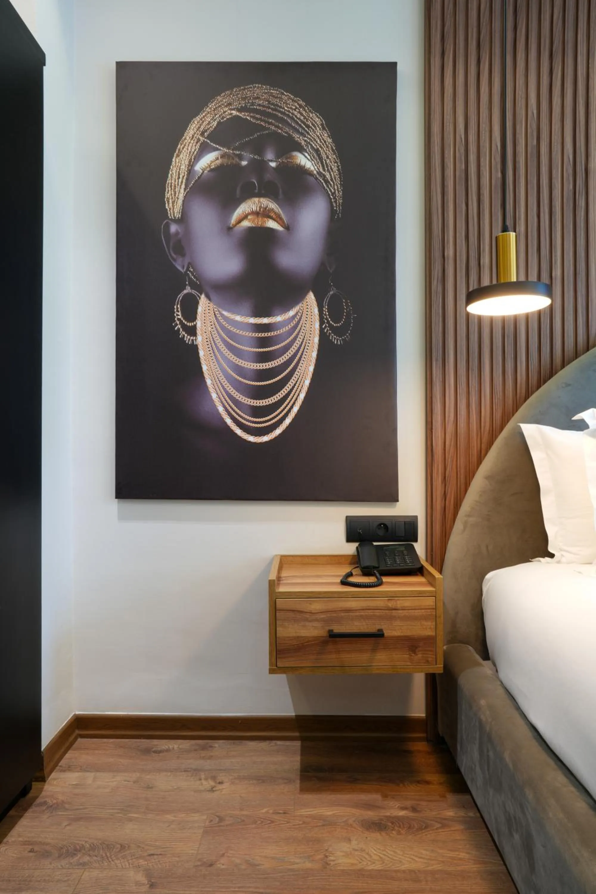 Decorative detail, Bed in Le M Hôtel