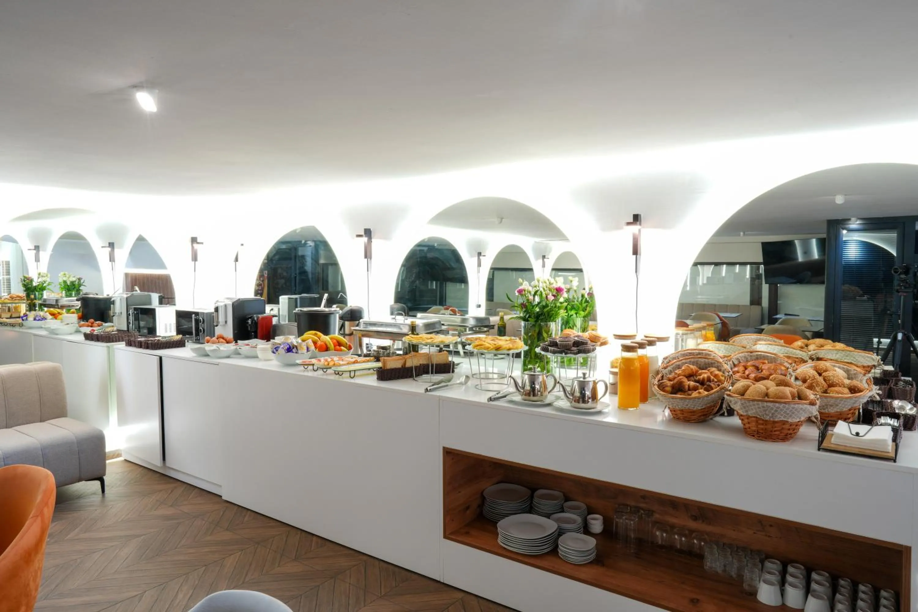 Buffet breakfast in Le M Hôtel