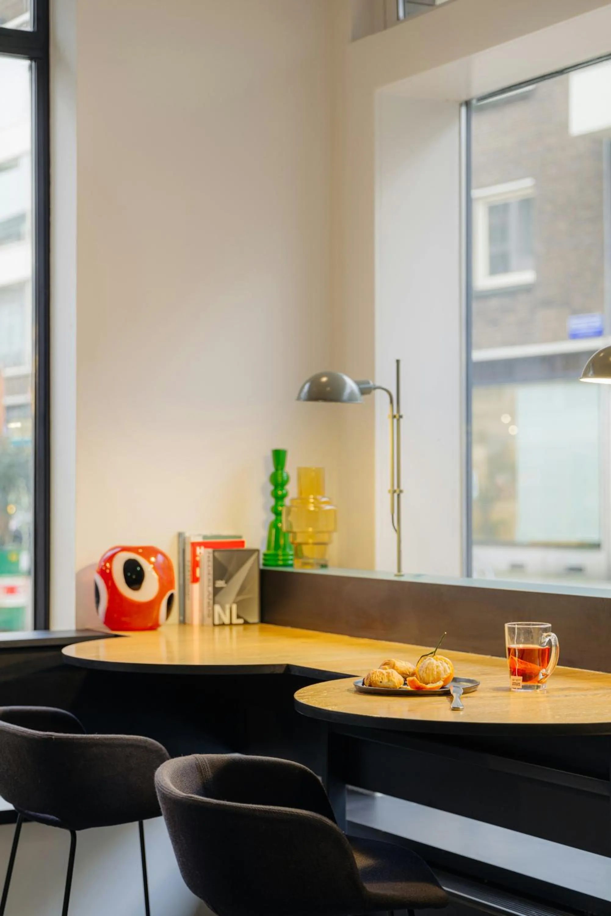 Lobby or reception in Leonardo Hotel Rotterdam Savoy