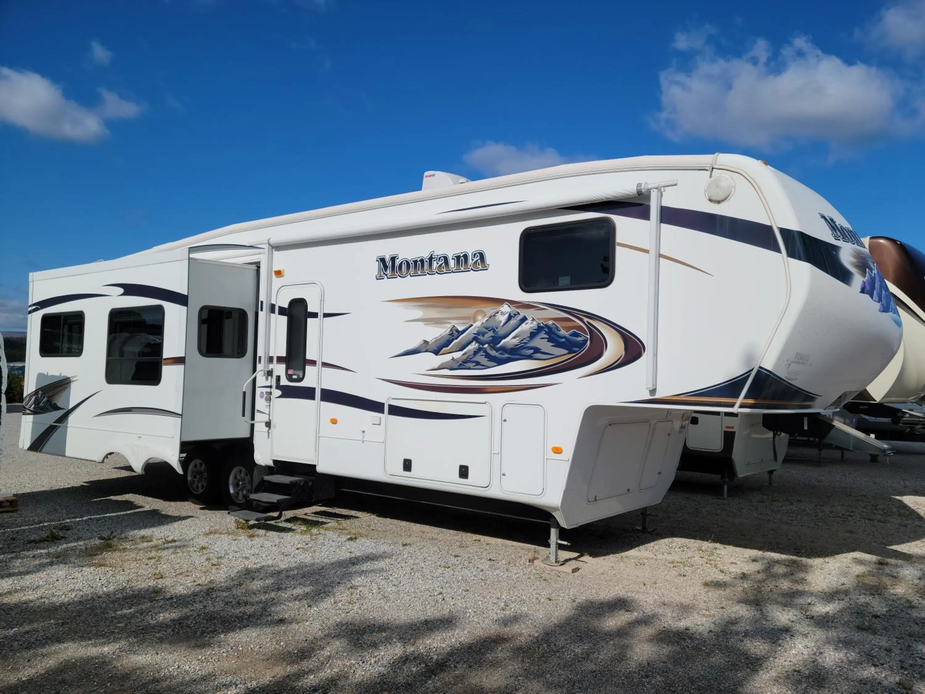 Property building in Burnt Cape Cabins