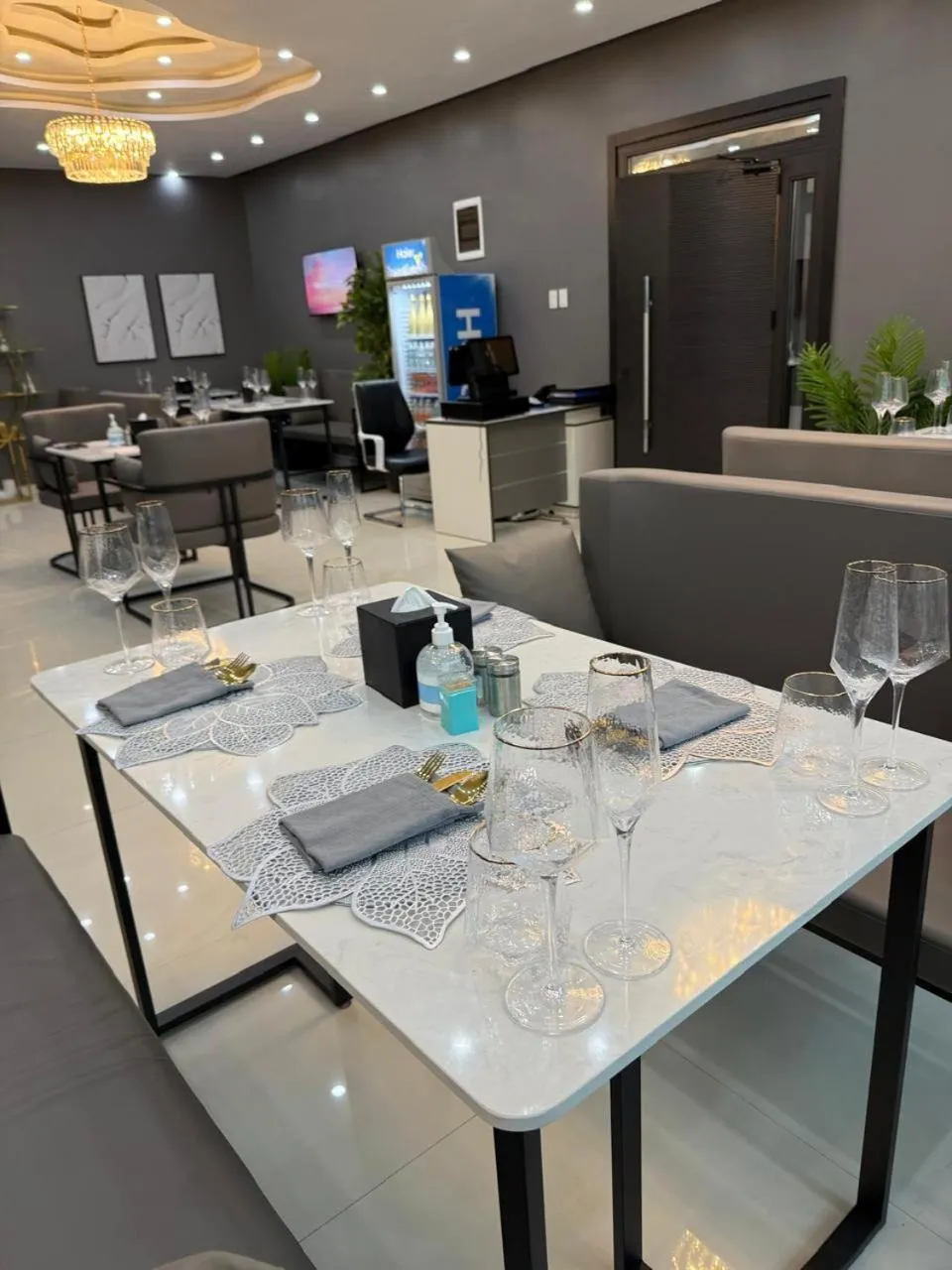 Restaurant/places to eat in Lifestyle Luxury Hotel and Residence