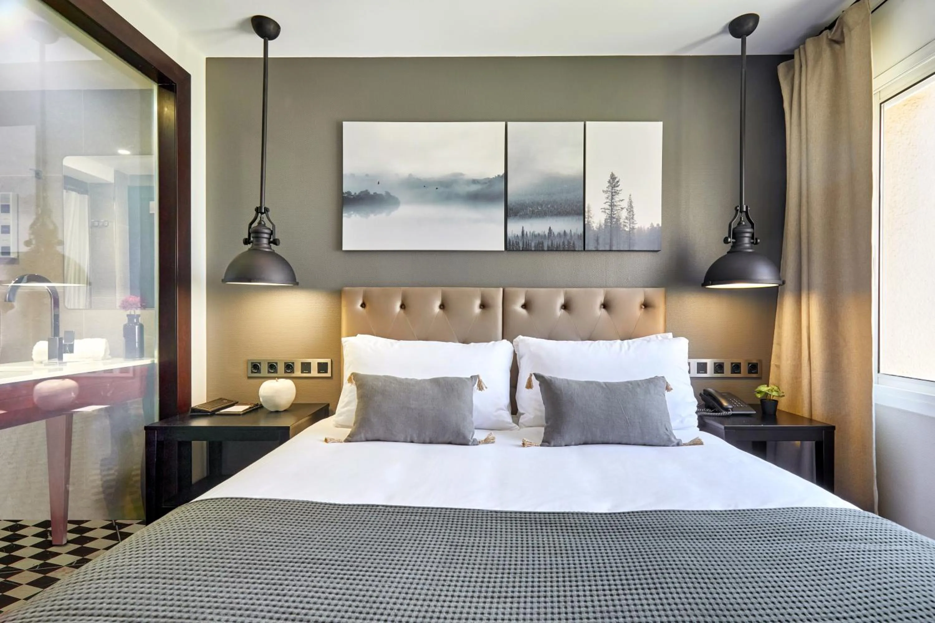 Bedroom, Bed in Hotel Cortes Rambla