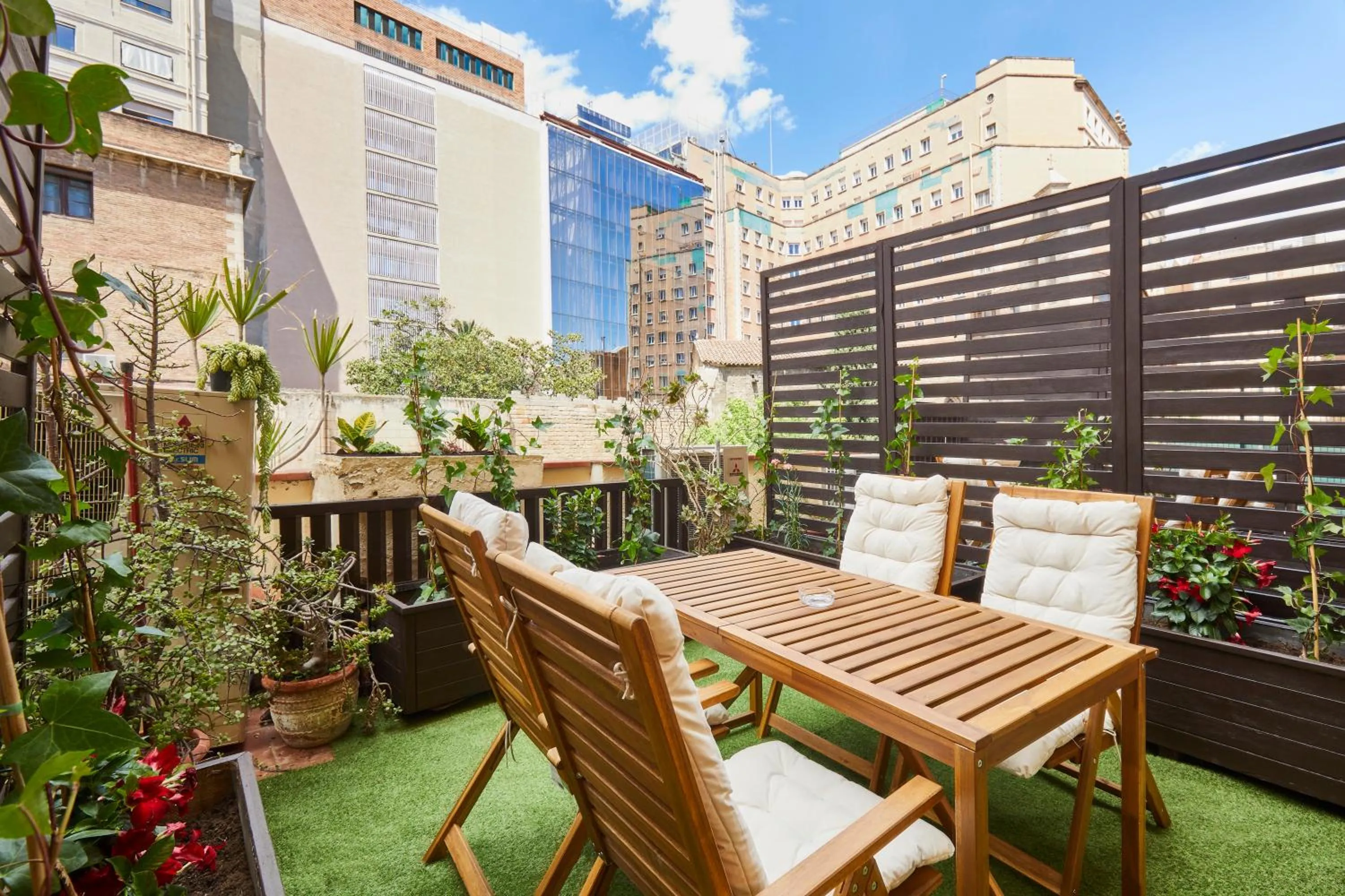 Toilet in Hotel Cortes Rambla