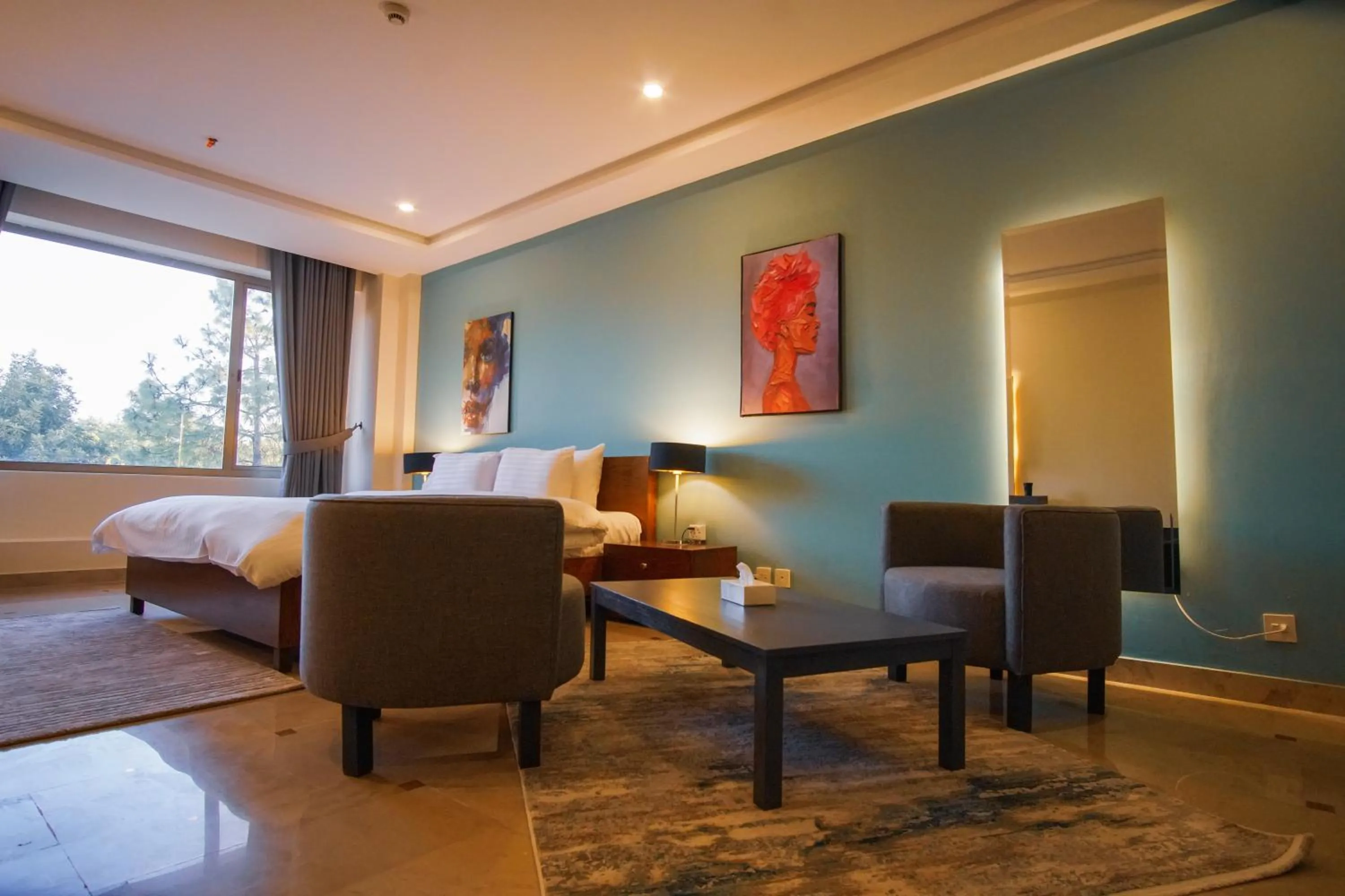 Bed in Roomy Signature Hotel, Islamabad