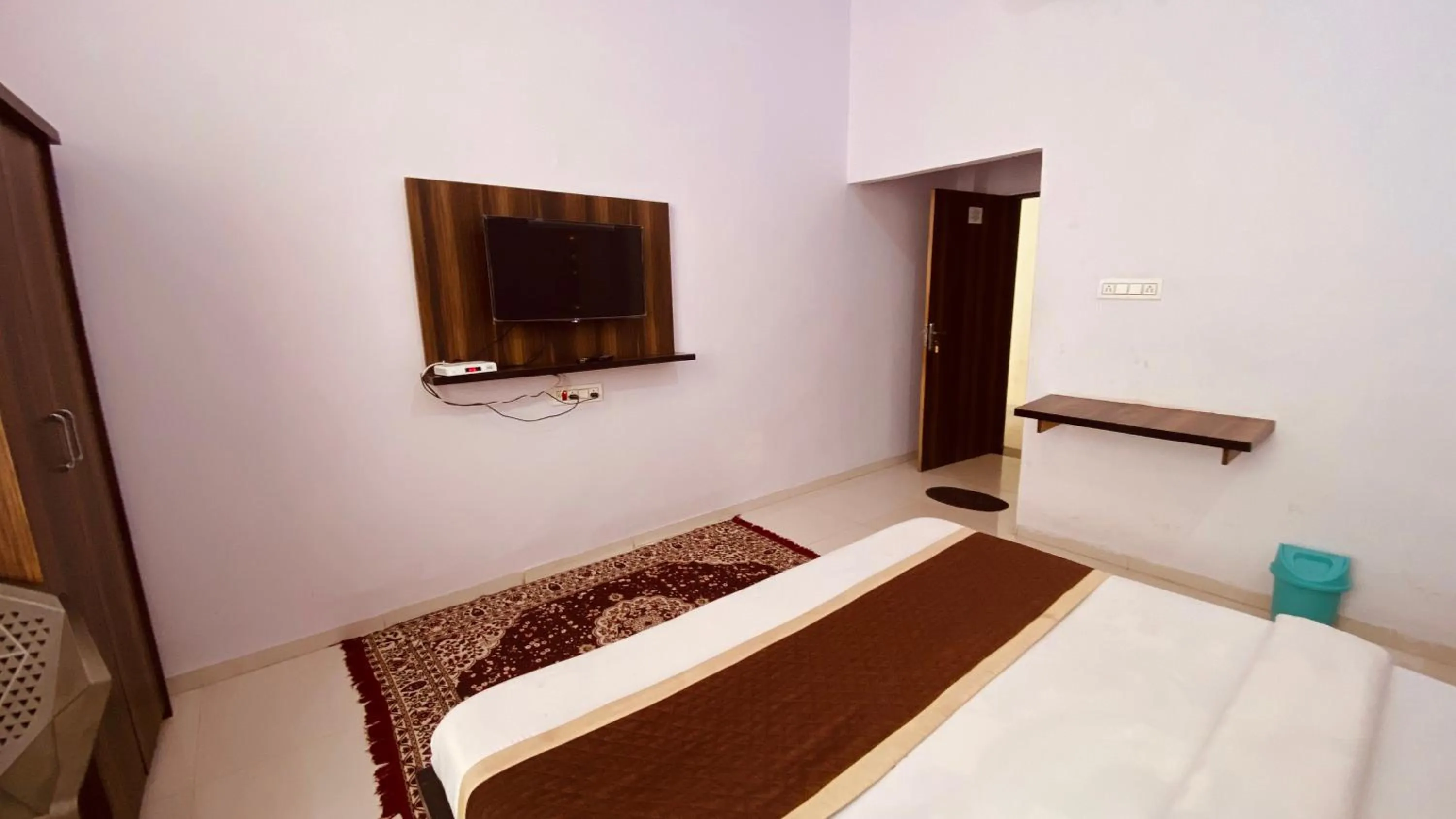 TV and multimedia, Bed in Jaigarh Palace Kumbhalgarh