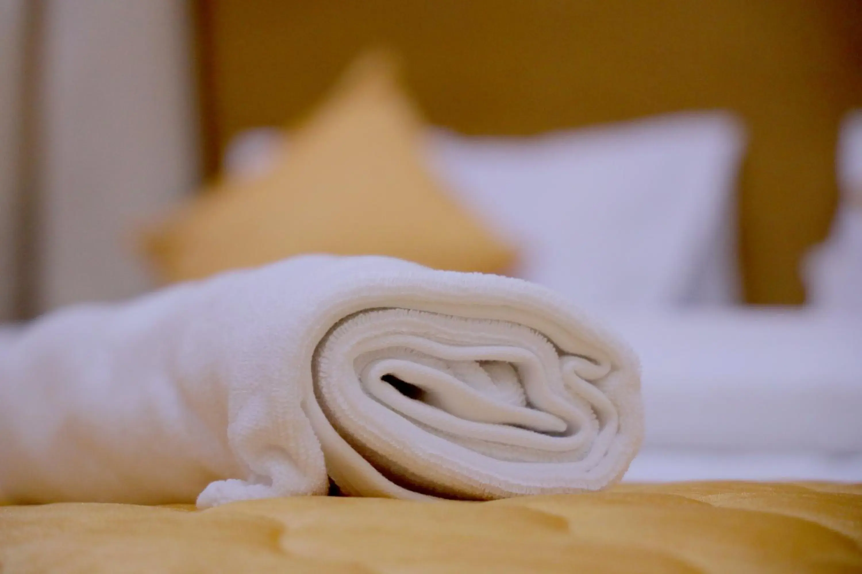 Bed in Padma Homes Stay- Luxury Service Apartment 1BHK & 2BHK & 3BHK Bed in Padma Homes Stay- Luxury Service Apartment 1BHK & 2BHK & 3BHK