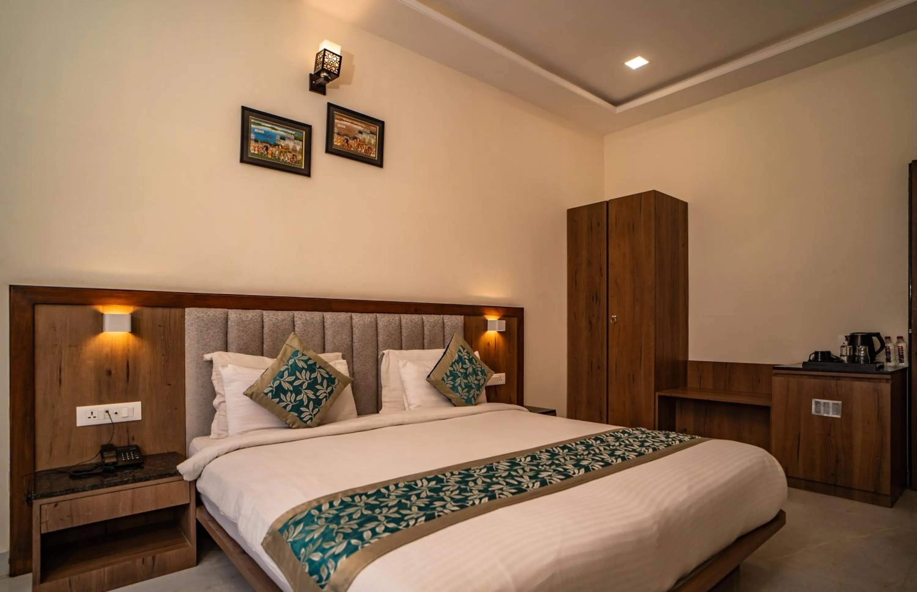 Bed in RABBIT RATNAM -By Udaipur Hotels