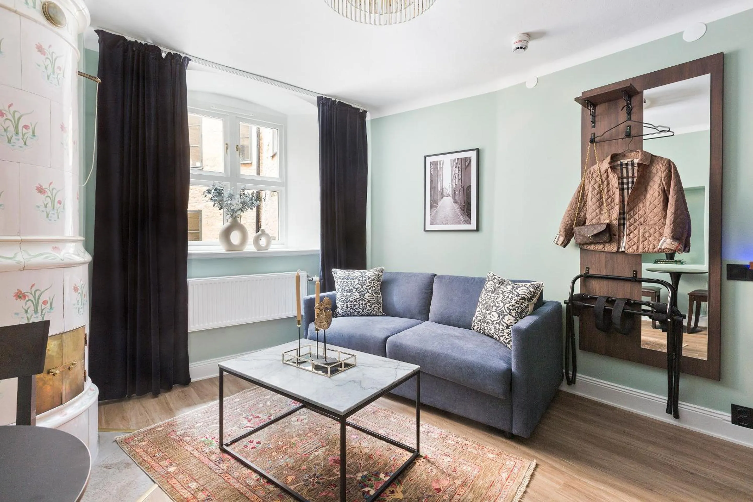 At Old Town Aparthotel