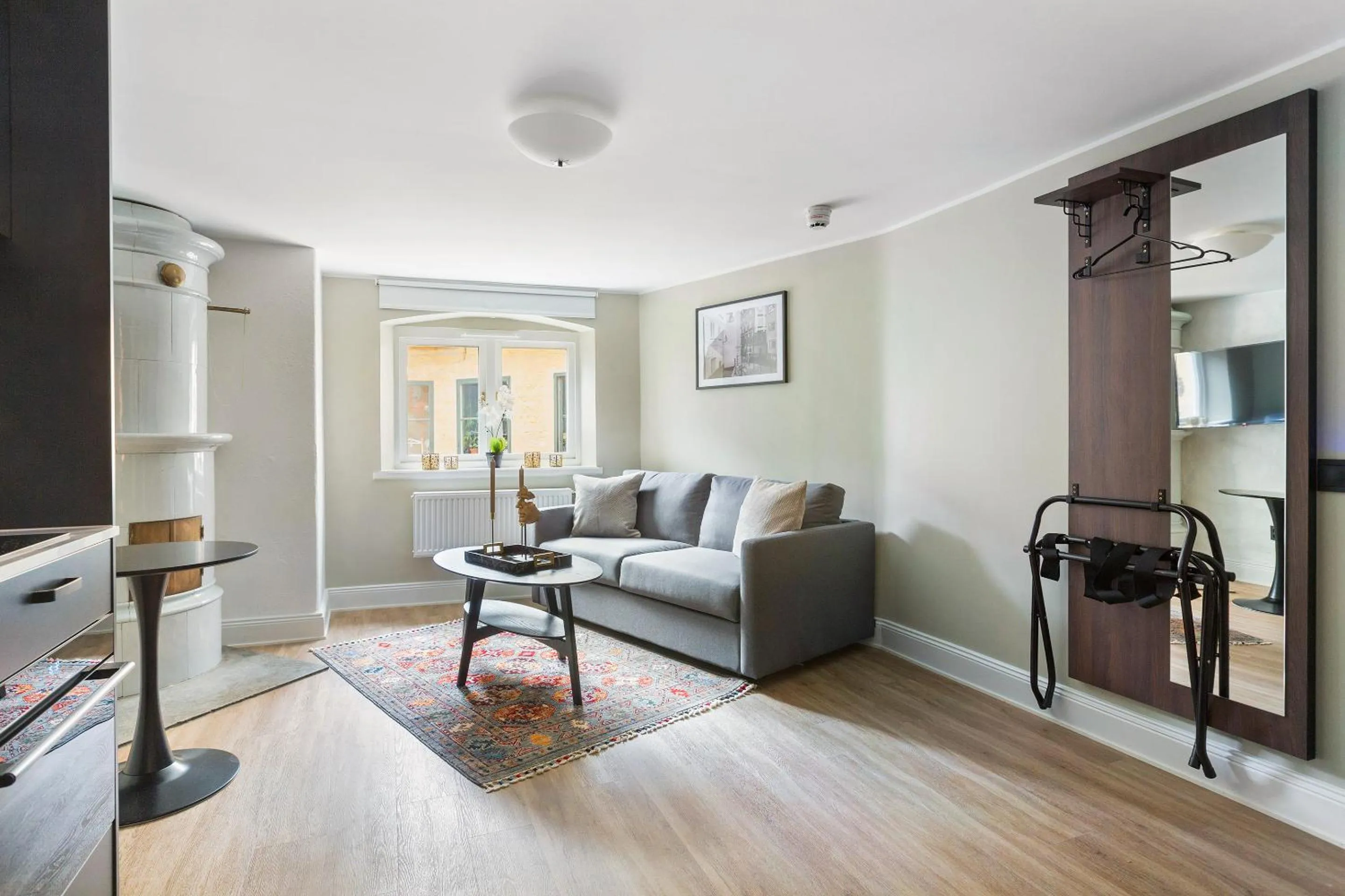 At Old Town Aparthotel