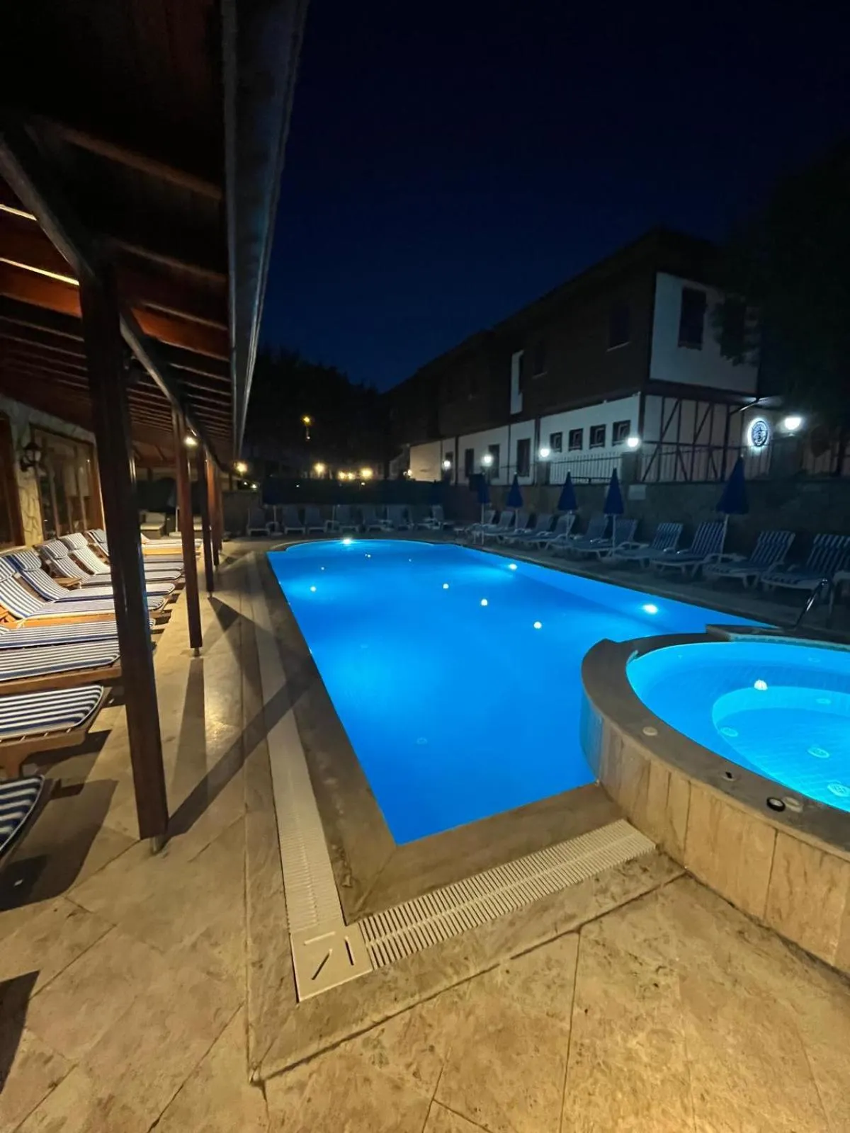 Swimming pool in Olinda Hotel & Spa