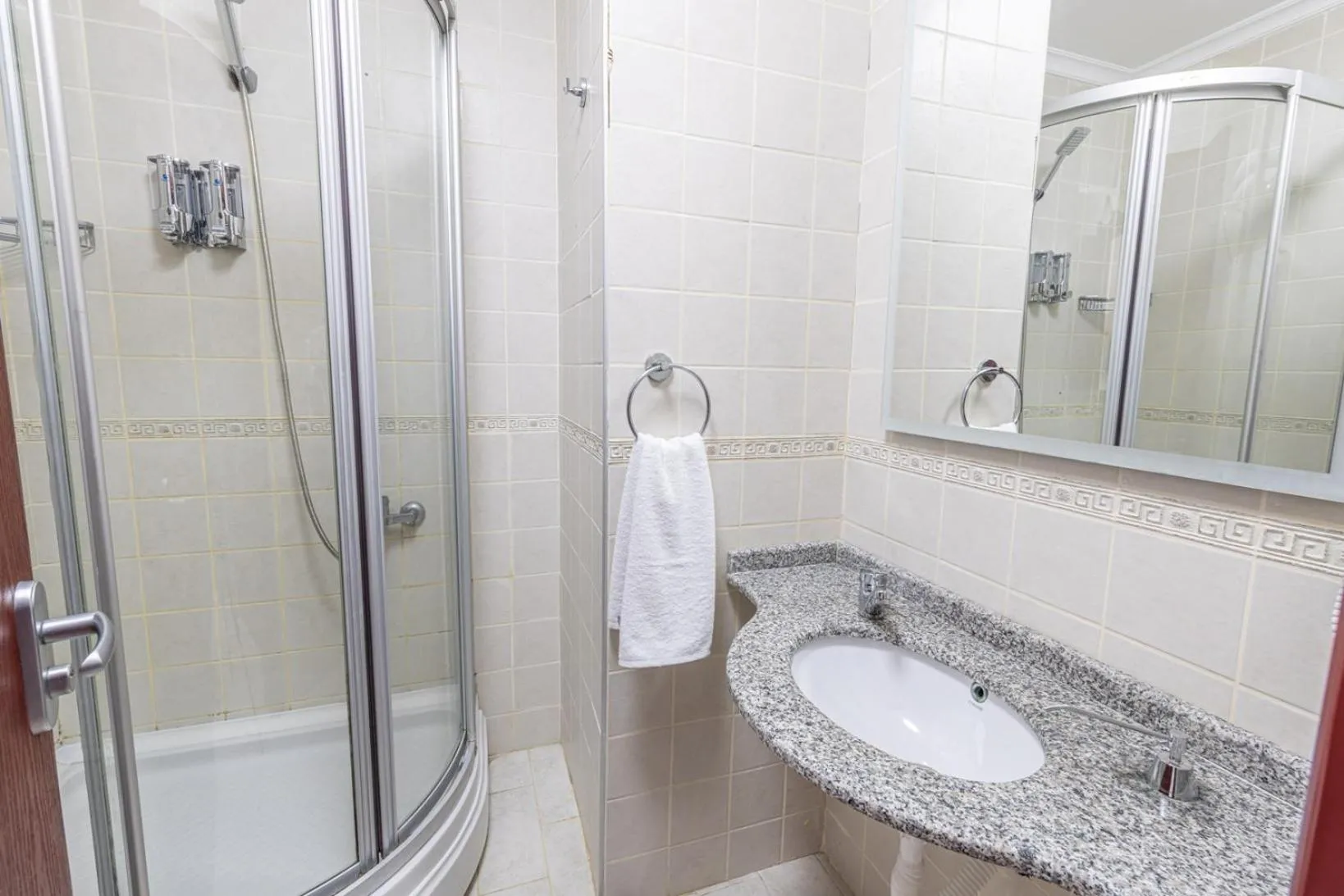 Shower in Olinda Hotel & Spa