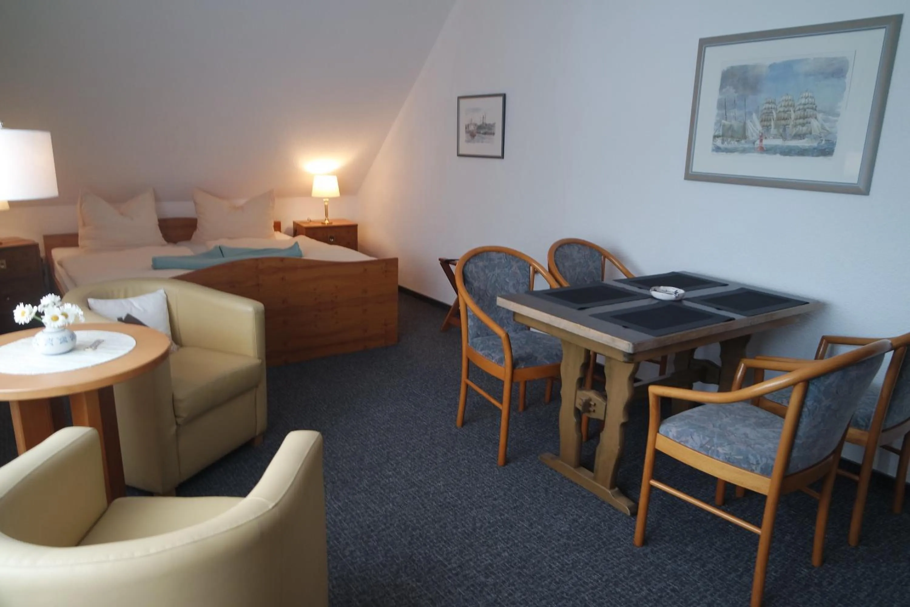 Photo of the whole room, Bed in Aparthotel Schafshorn