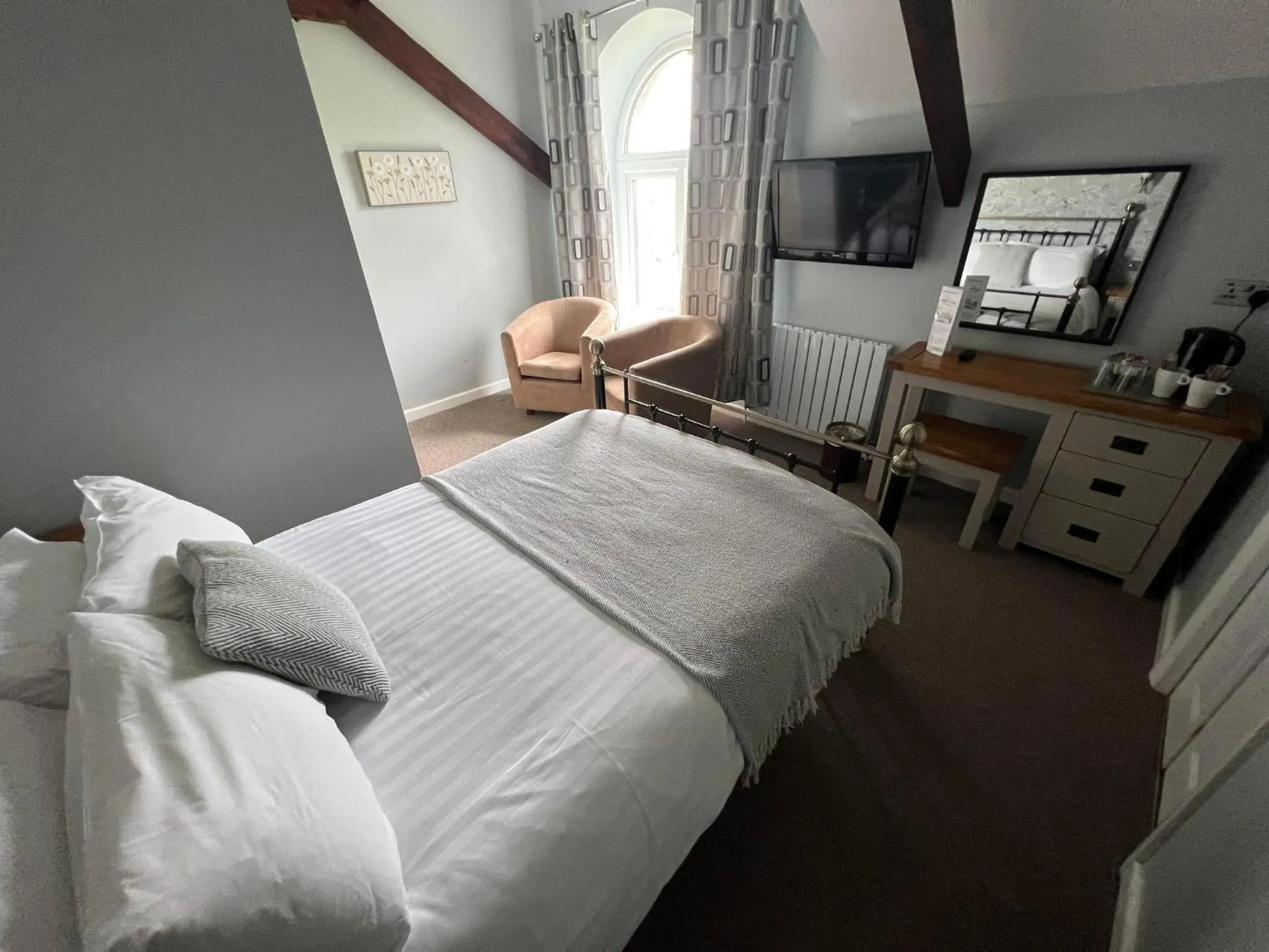 Bed in Broughton Craggs Hotel