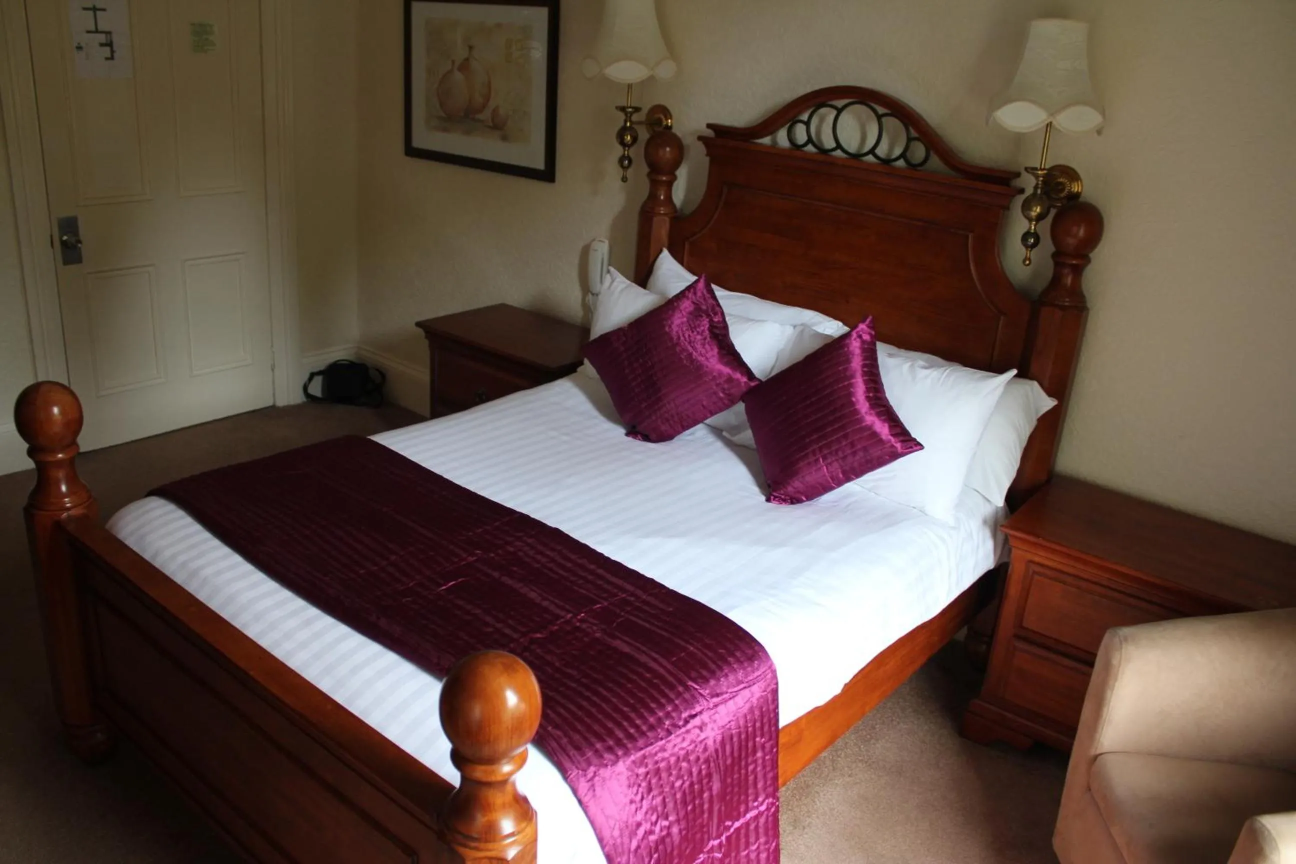 Bed in Broughton Craggs Hotel