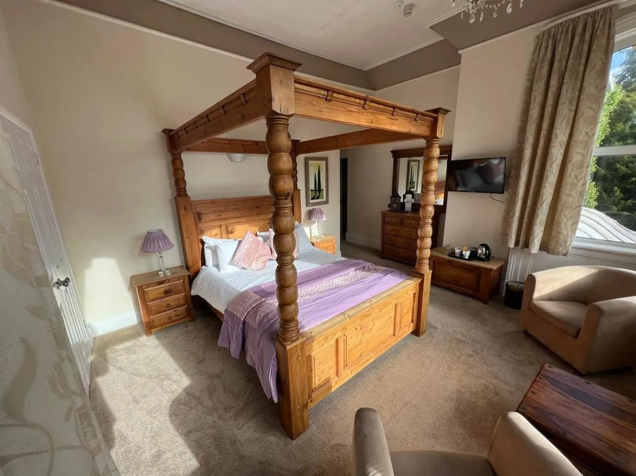 Bed in Broughton Craggs Hotel