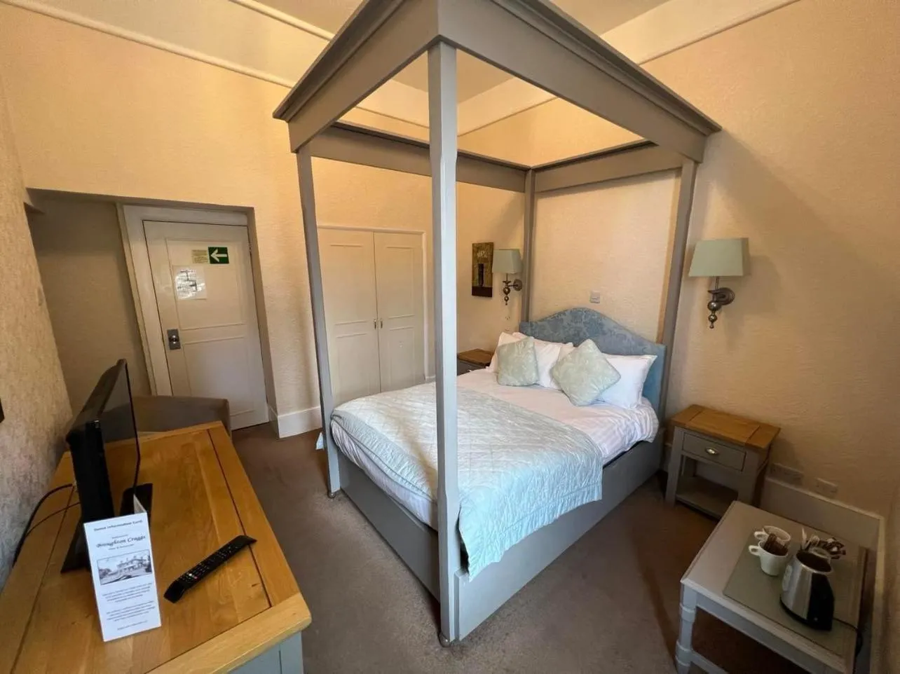 Bed in Broughton Craggs Hotel