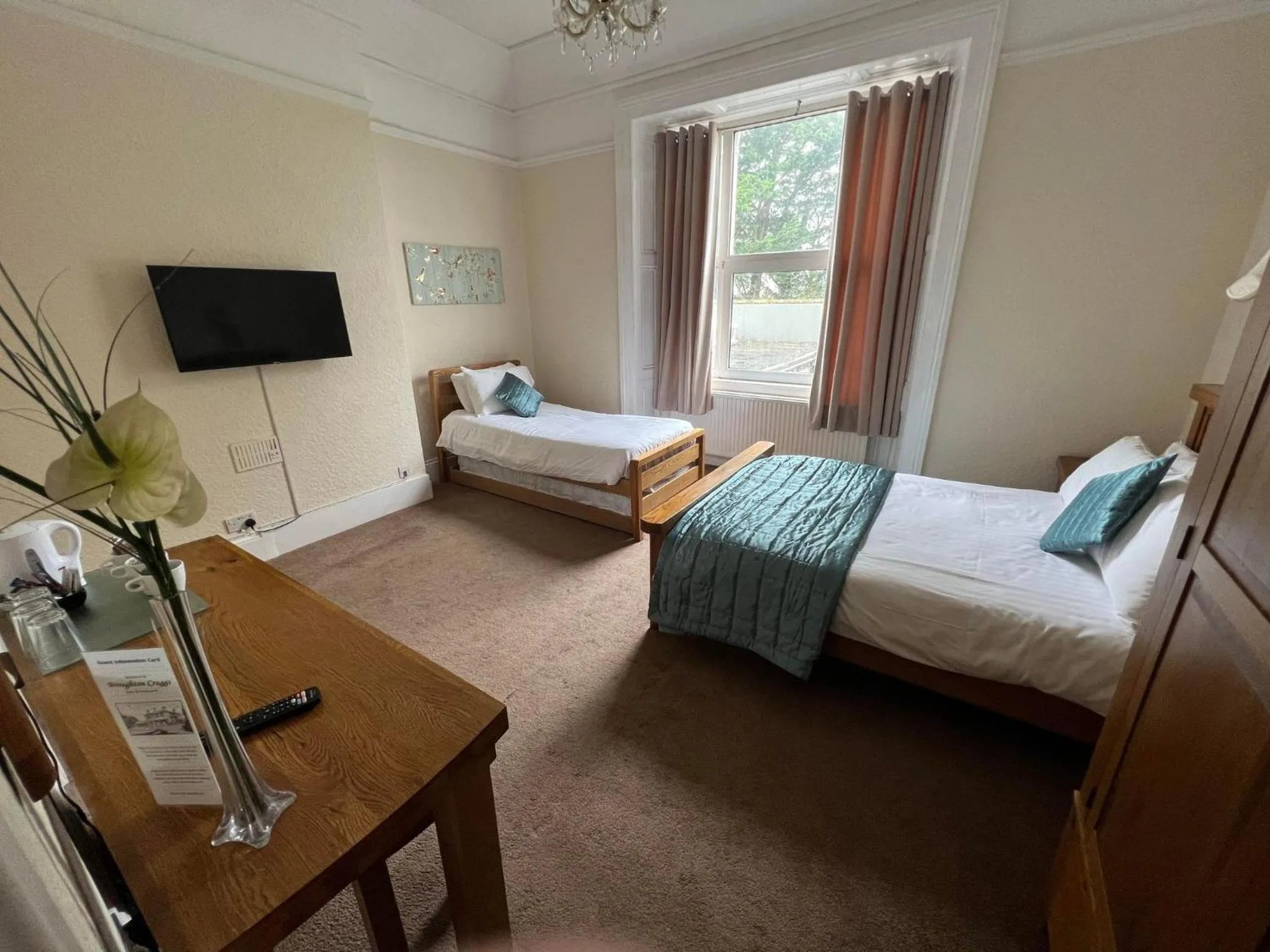 Bed in Broughton Craggs Hotel
