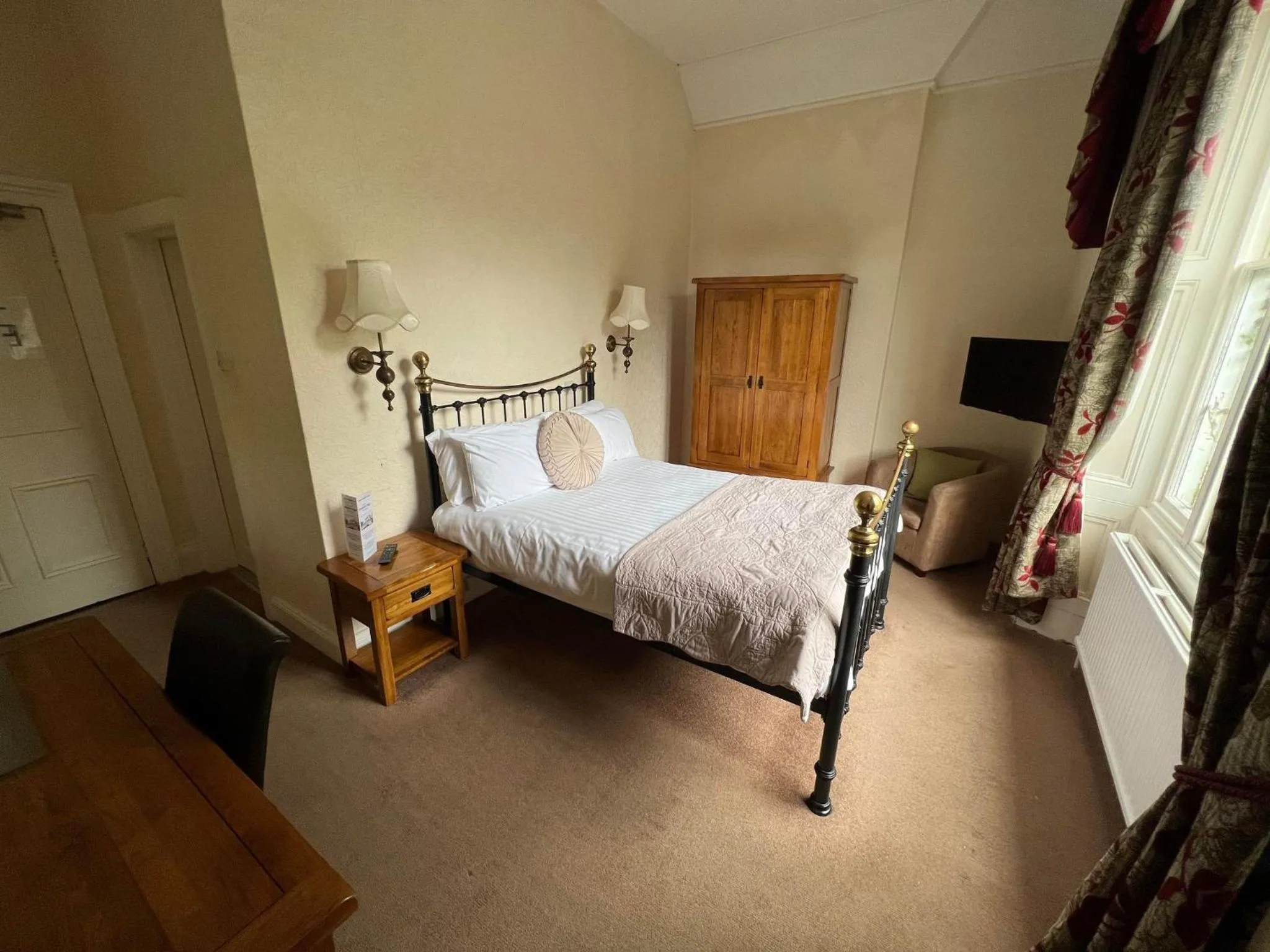 Bed in Broughton Craggs Hotel