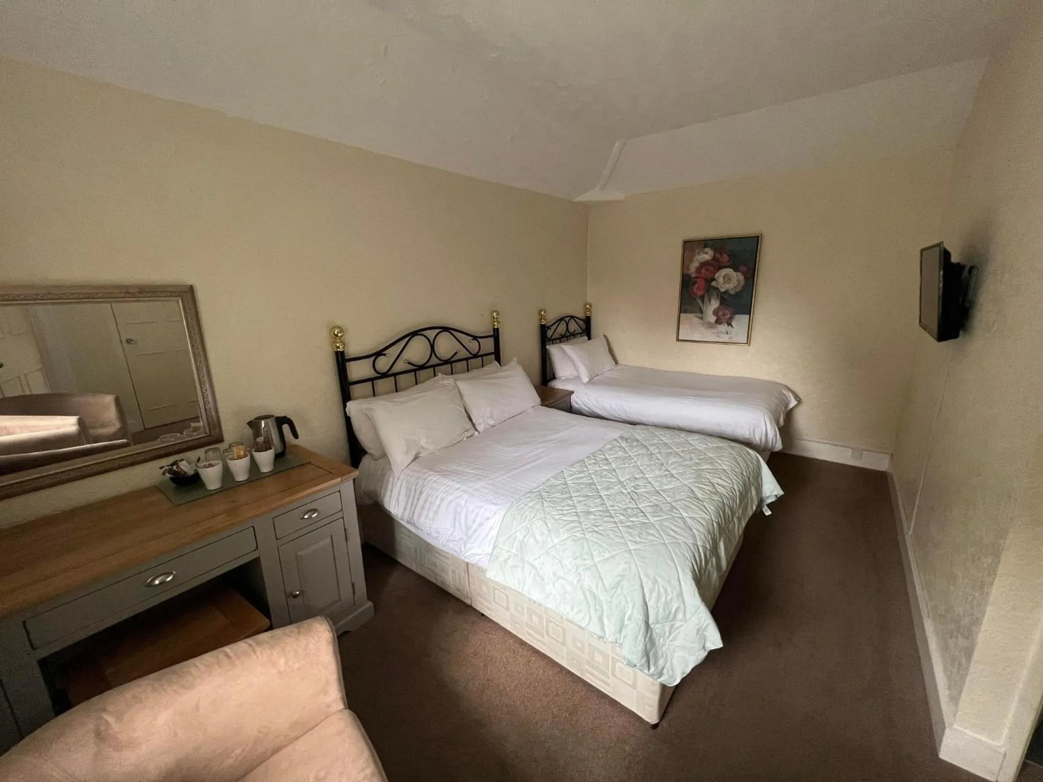 Bed in Broughton Craggs Hotel