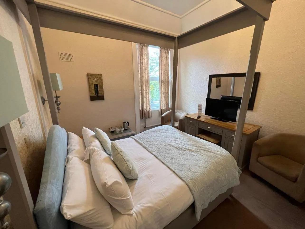 Bed in Broughton Craggs Hotel