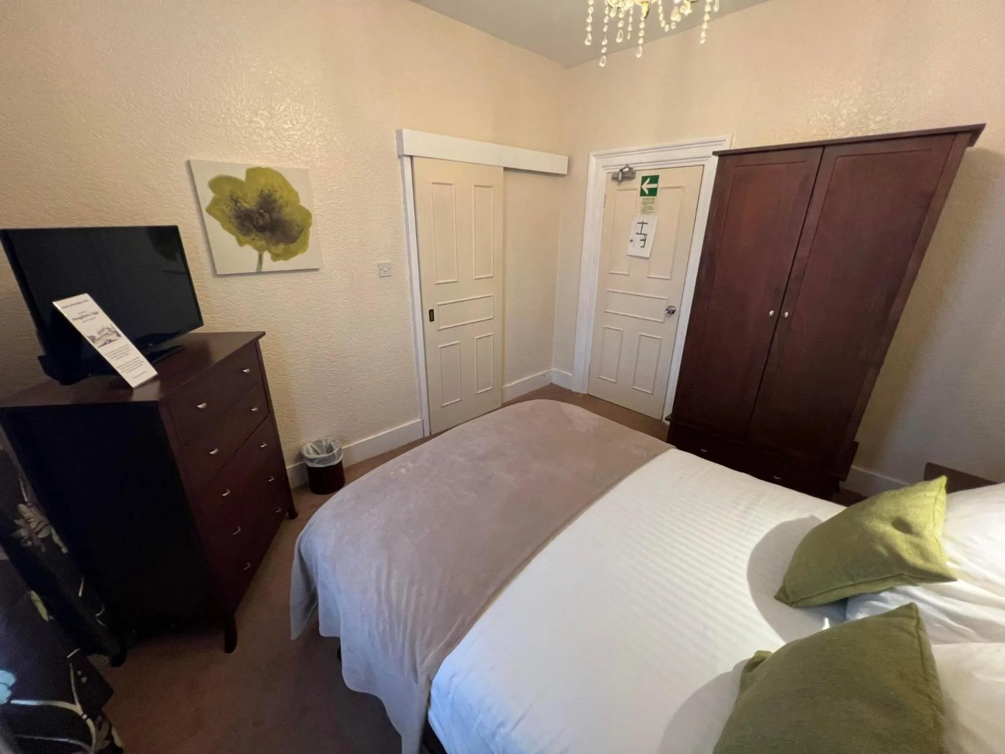 Bed in Broughton Craggs Hotel