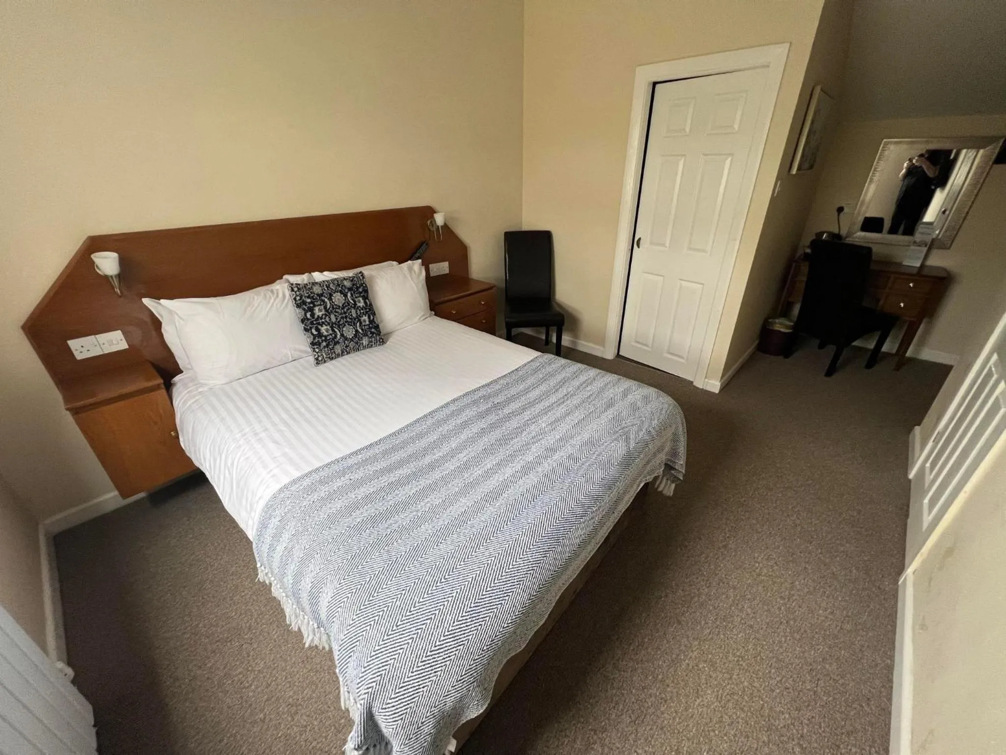 Bed in Broughton Craggs Hotel