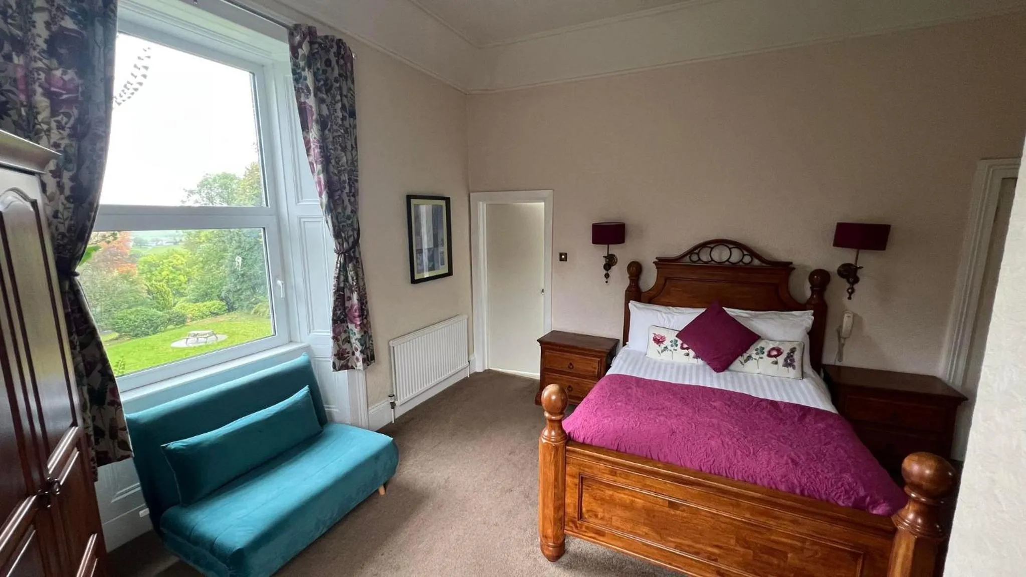 Bed in Broughton Craggs Hotel