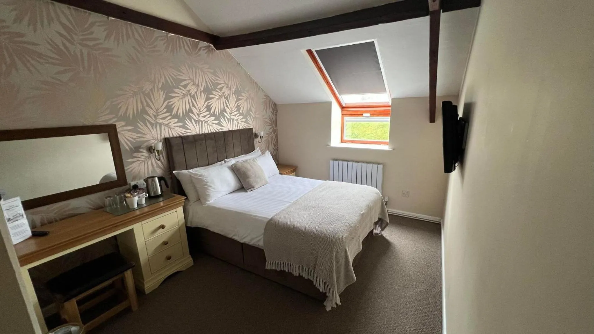 Bed in Broughton Craggs Hotel