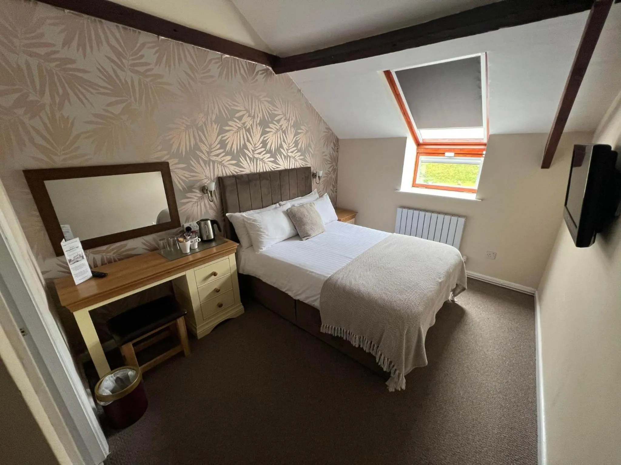 Bed in Broughton Craggs Hotel
