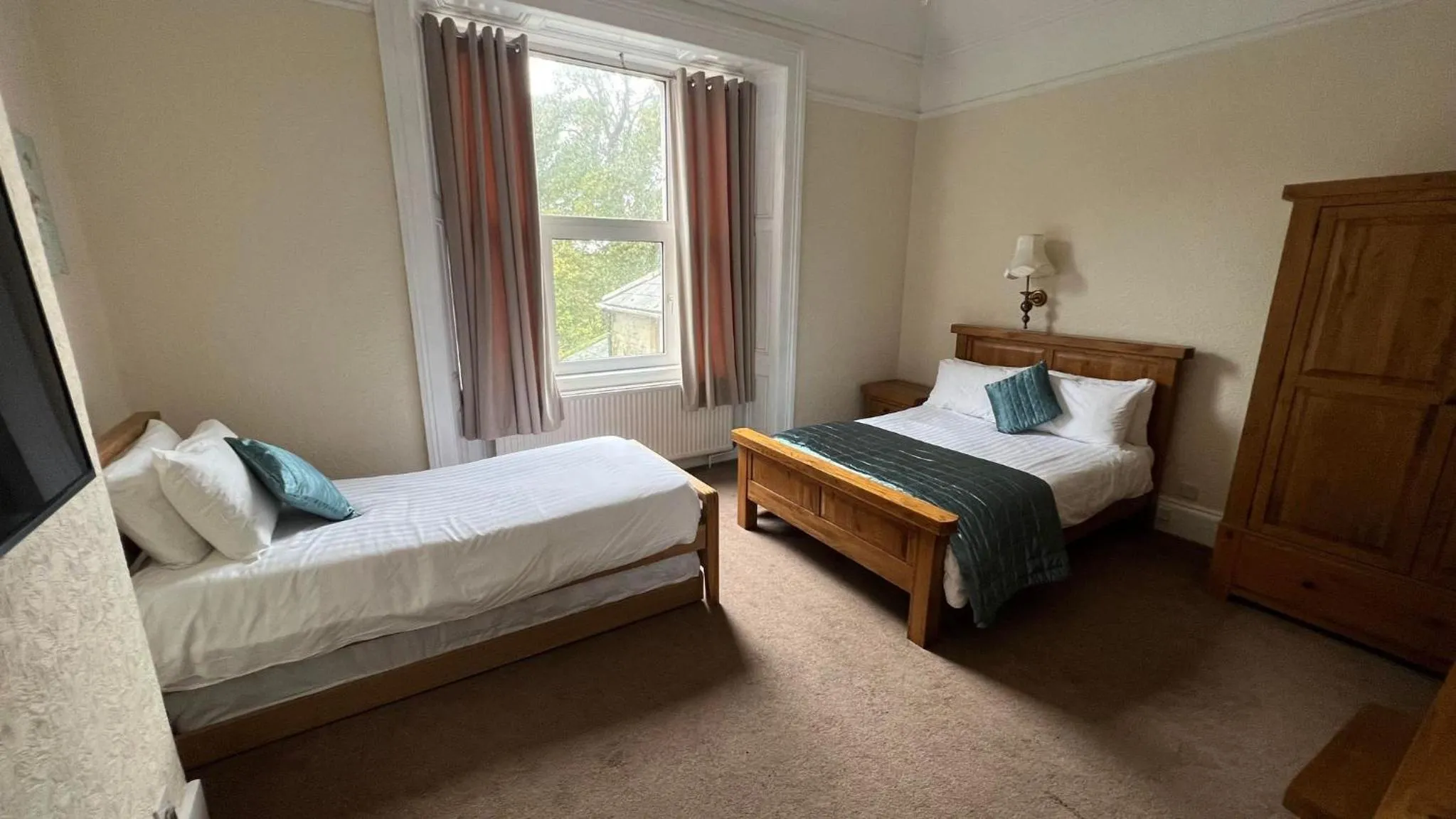 Bed in Broughton Craggs Hotel