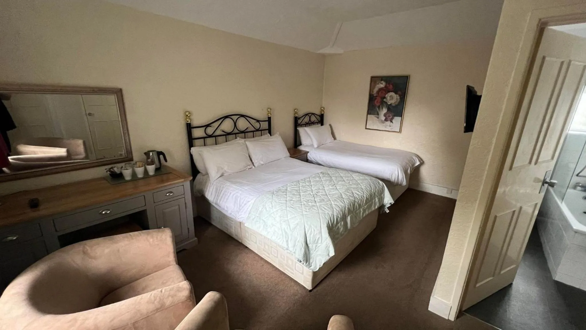 Bed in Broughton Craggs Hotel