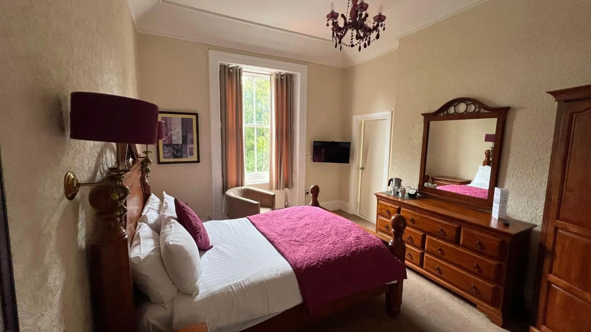 Bed in Broughton Craggs Hotel
