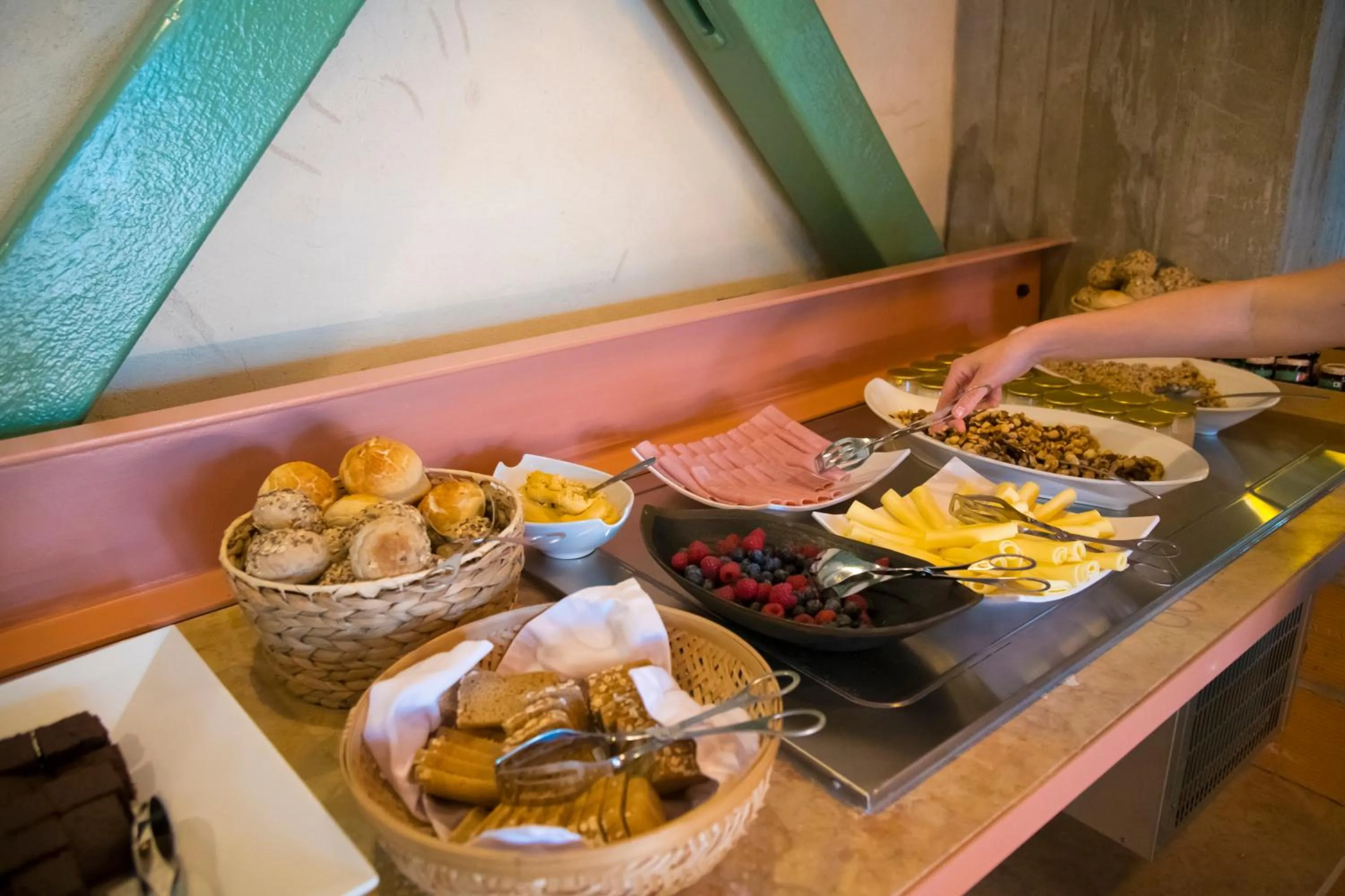 Restaurant/places to eat in JAM Lisbon